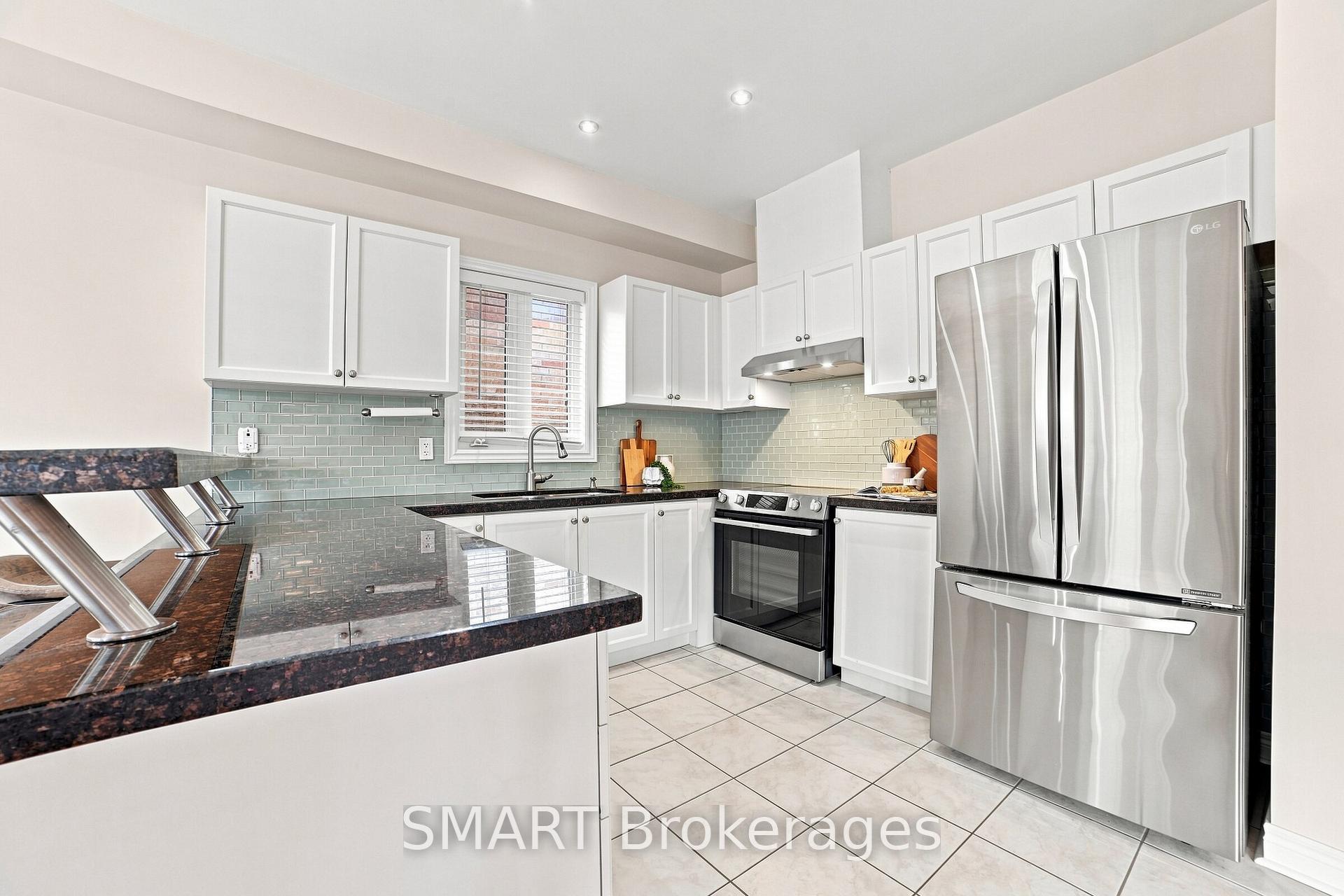 Photo 10 of 96 Capera Drive, Vaughan, Vellore Village — HOMEH