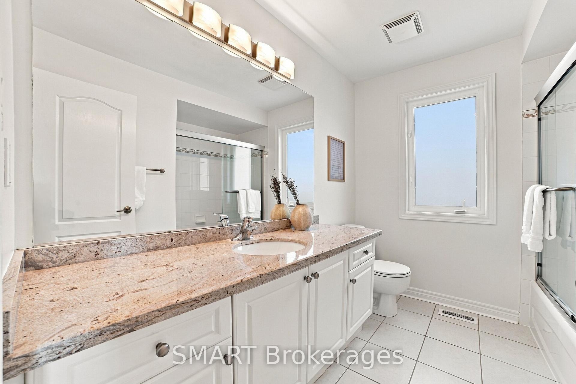 Photo 18 of 96 Capera Drive, Vaughan, Vellore Village — HOMEH
