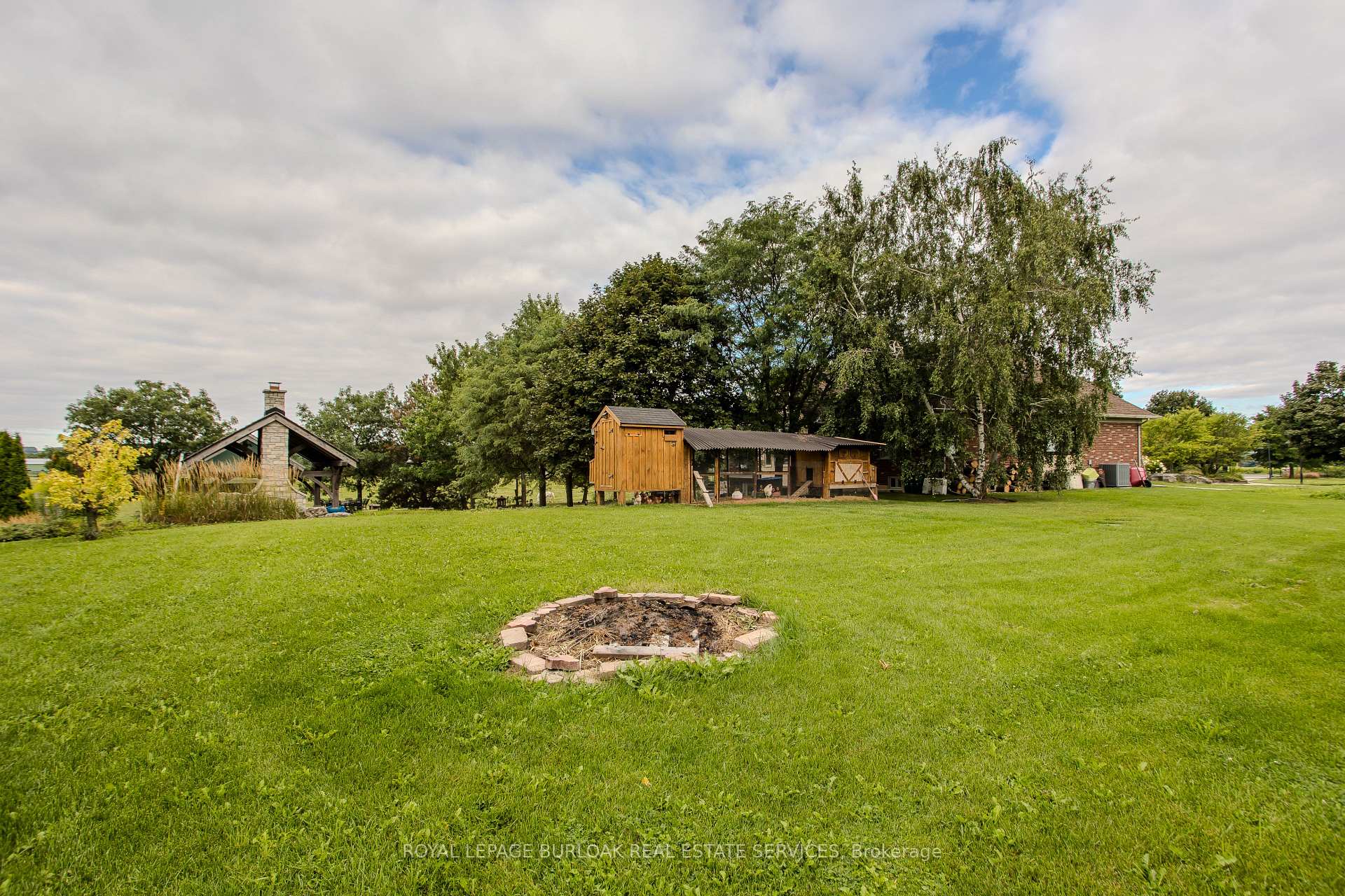 Photo 39 of 5200 2 Side Road, Burlington, Rural Burlington — HOMEH