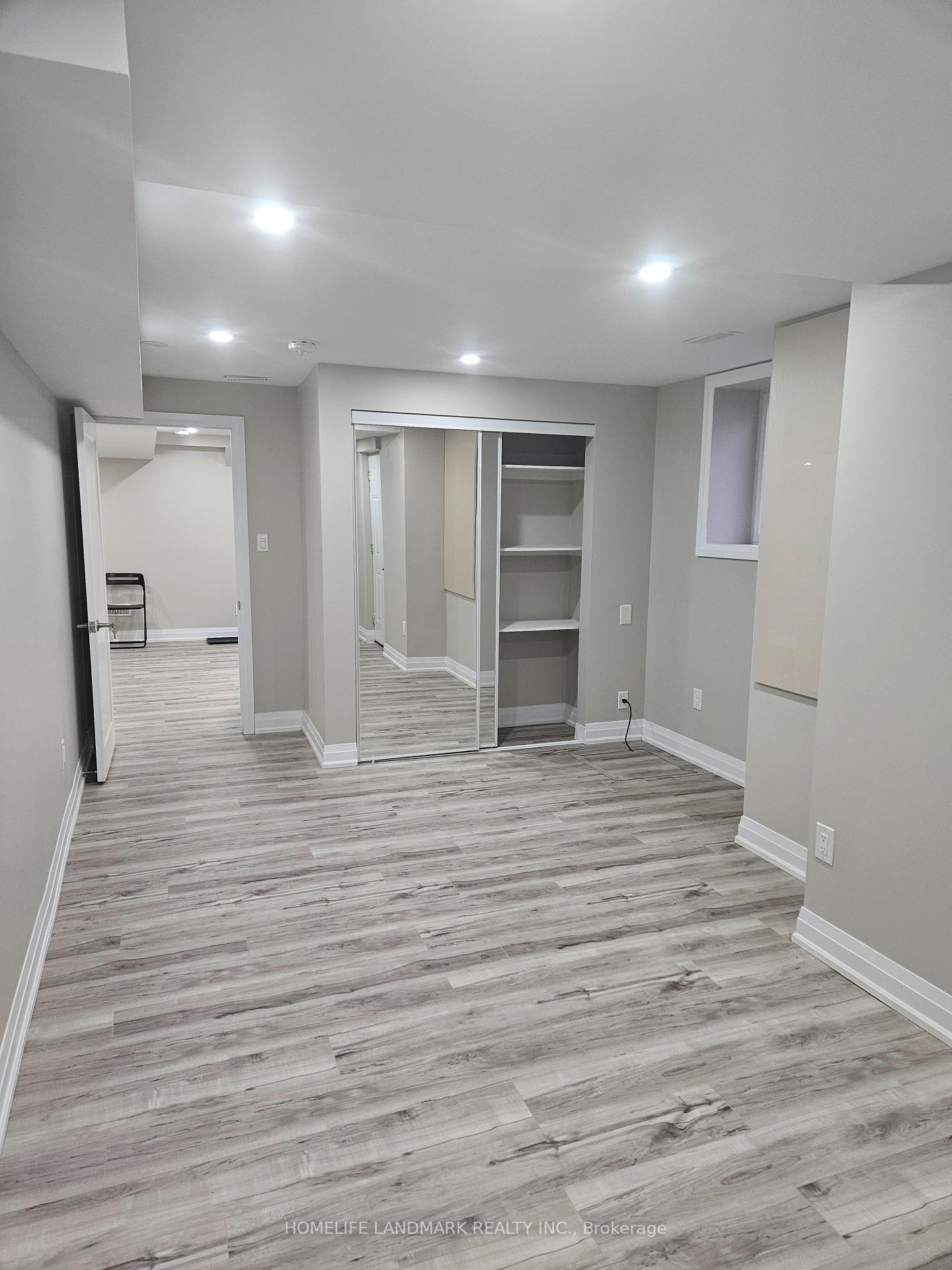Photo 7 of Unit Lower, 515 Nairn Circle, Milton, Scott — HOMEH