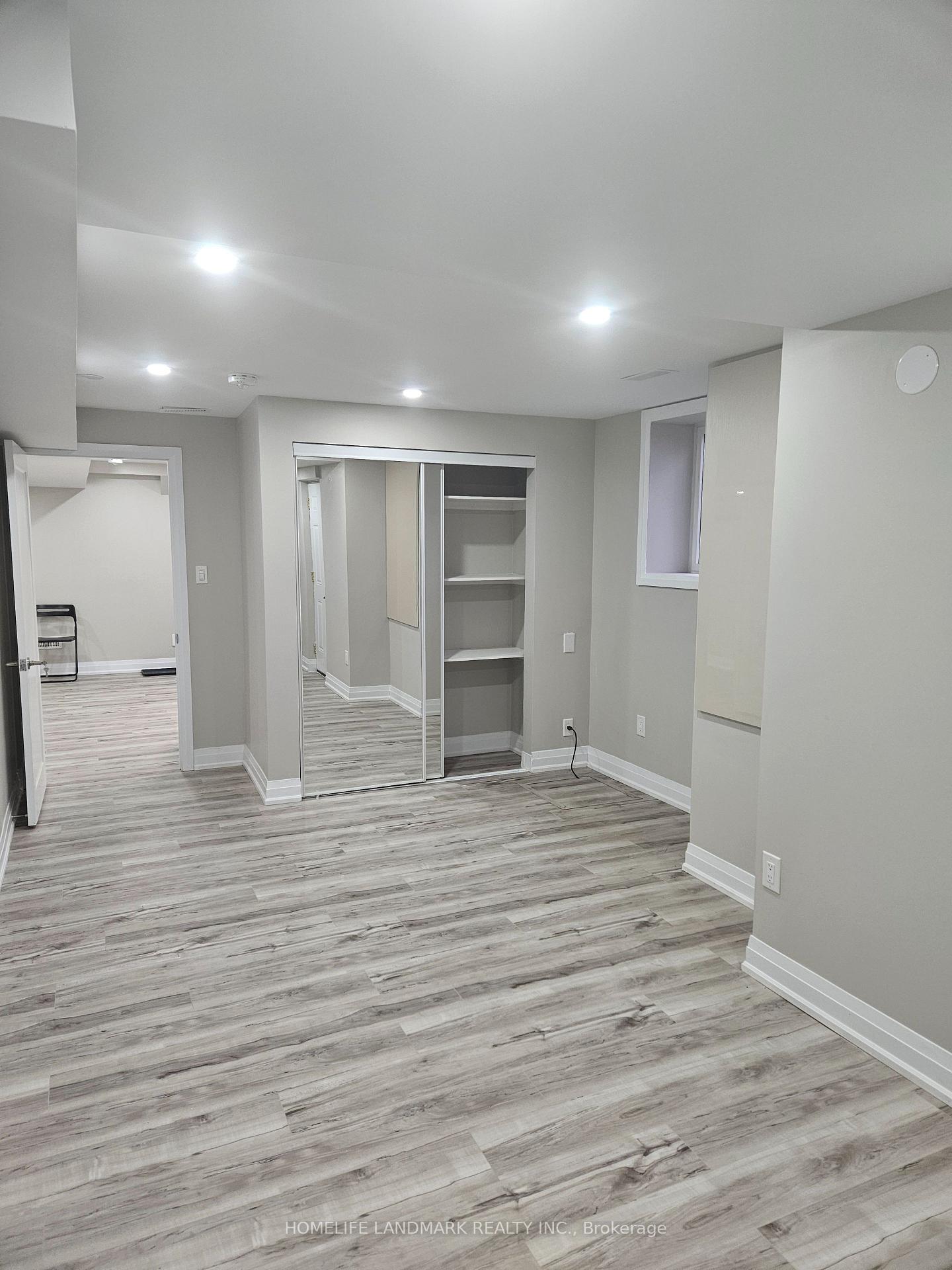 Photo 8 of Unit Lower, 515 Nairn Circle, Milton, Scott — HOMEH