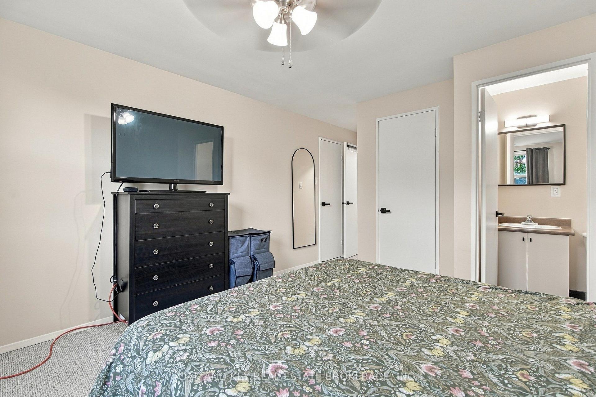 Photo 26 of Unit 302, 931 Wonderland Road S, London, South M — HOMEH