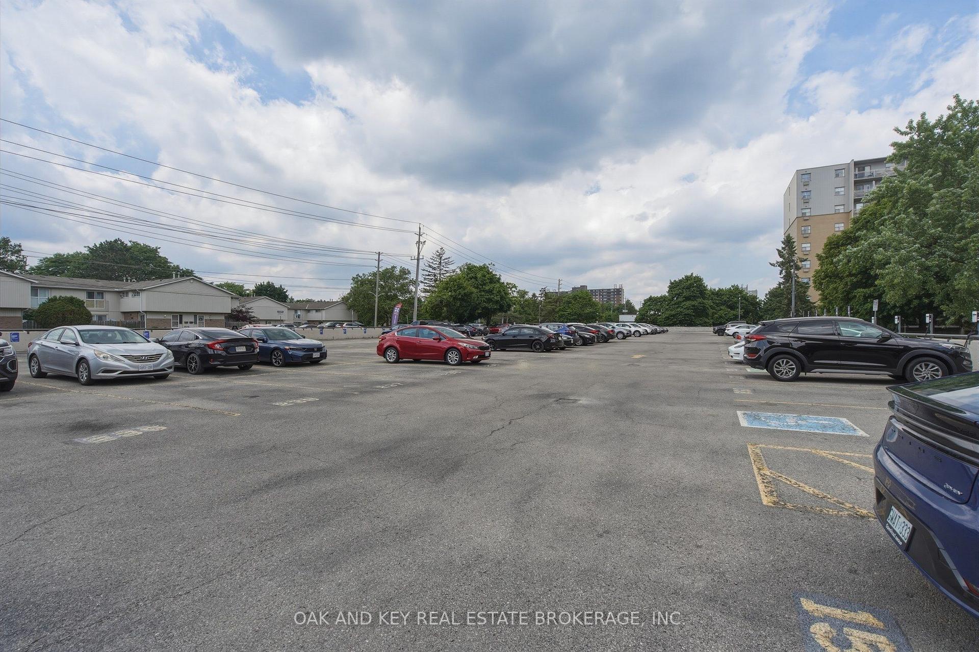 Photo 40 of Unit 302, 931 Wonderland Road S, London, South M — HOMEH
