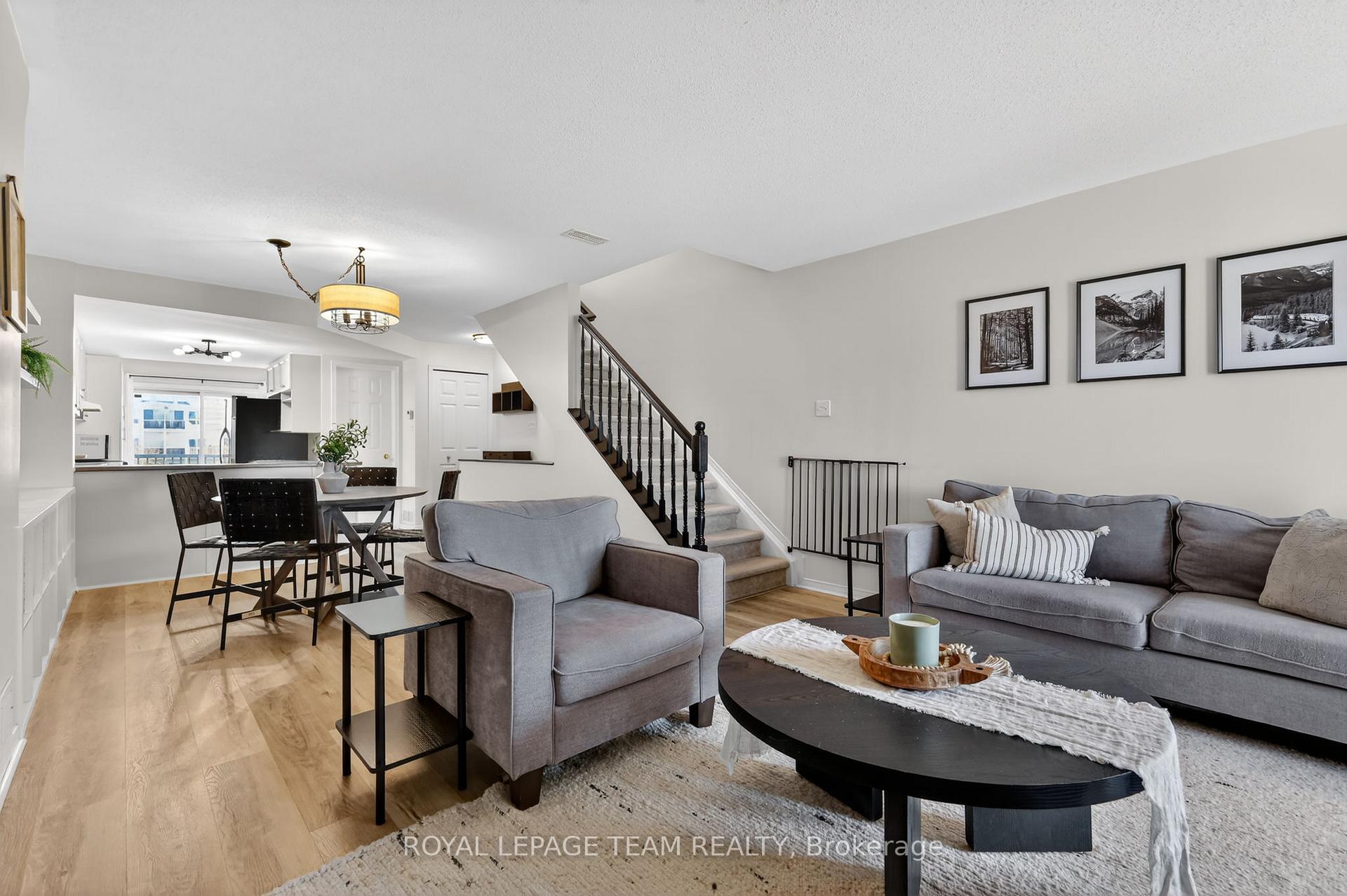 Photo 9 of Unit 13, 424 Hillsboro Private, Ottawa, Kanata - Emerald Meadows/Trailwest — HOMEH
