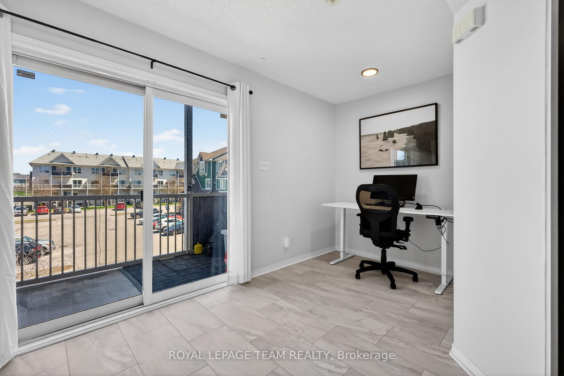Photo 16 of Unit 13, 424 Hillsboro Private, Ottawa, Kanata - Emerald Meadows/Trailwest — HOMEH