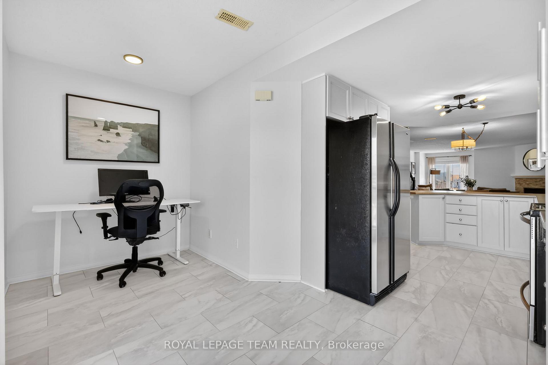 Photo 17 of Unit 13, 424 Hillsboro Private, Ottawa, Kanata - Emerald Meadows/Trailwest — HOMEH