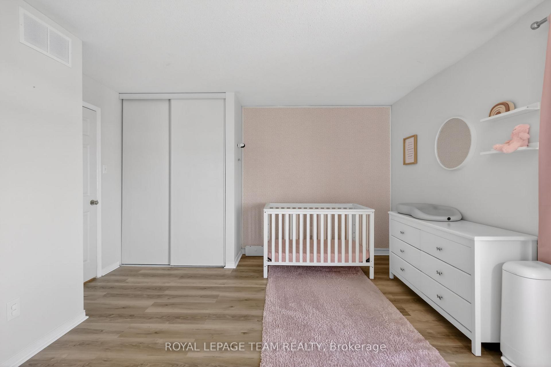 Photo 29 of Unit 13, 424 Hillsboro Private, Ottawa, Kanata - Emerald Meadows/Trailwest — HOMEH