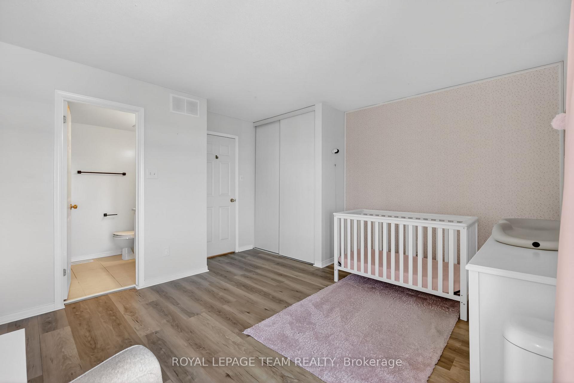 Photo 30 of Unit 13, 424 Hillsboro Private, Ottawa, Kanata - Emerald Meadows/Trailwest — HOMEH