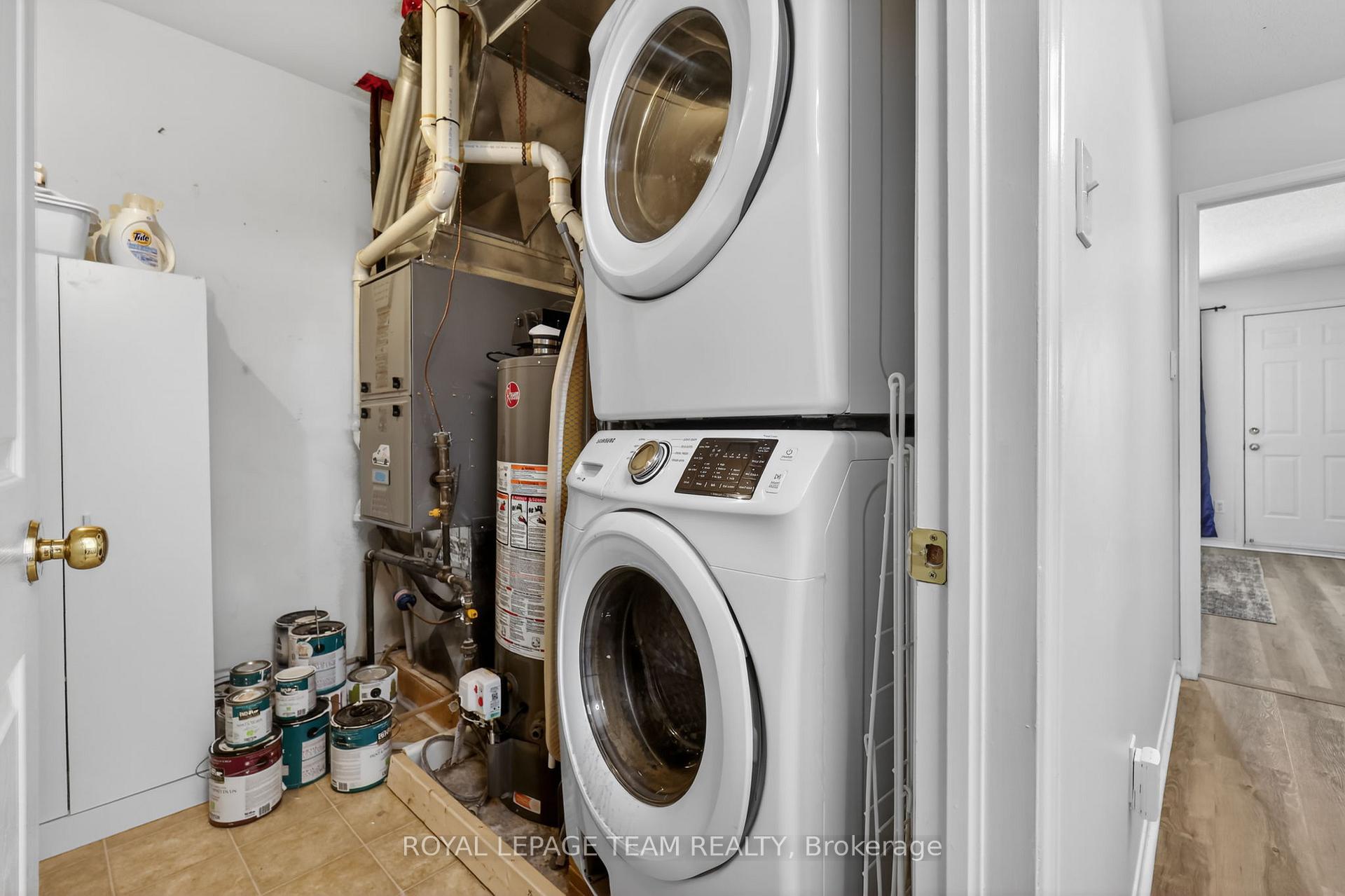 Photo 33 of Unit 13, 424 Hillsboro Private, Ottawa, Kanata - Emerald Meadows/Trailwest — HOMEH