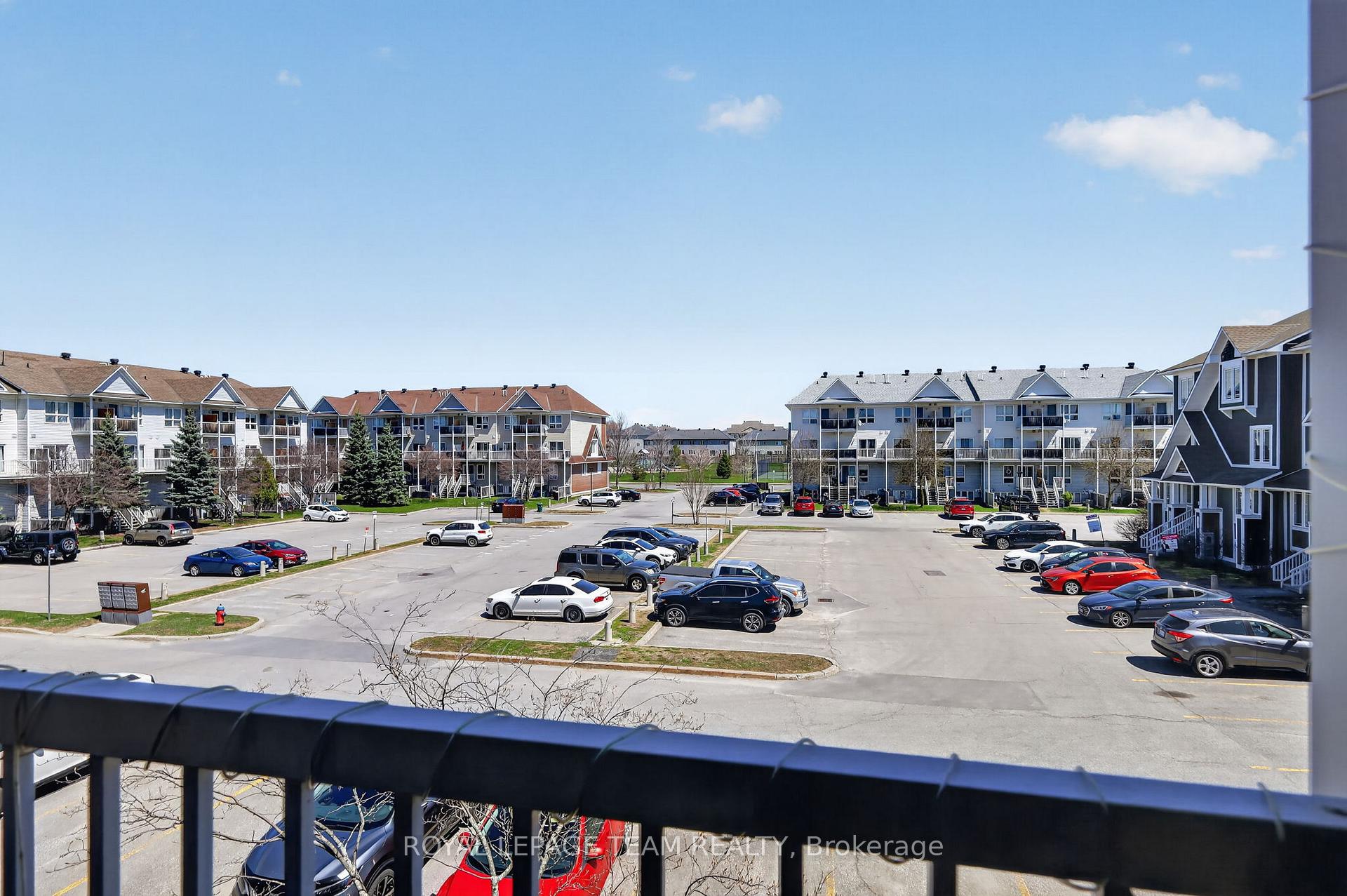 Photo 35 of Unit 13, 424 Hillsboro Private, Ottawa, Kanata - Emerald Meadows/Trailwest — HOMEH
