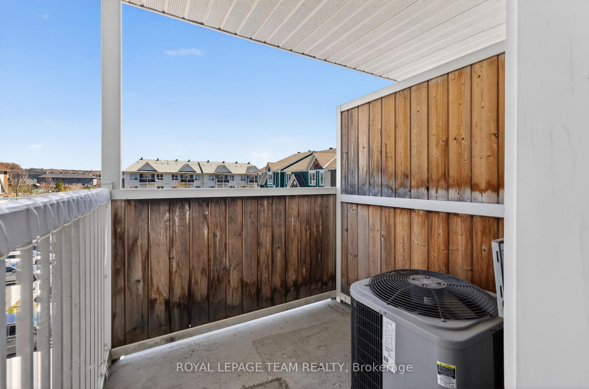 Photo 36 of Unit 13, 424 Hillsboro Private, Ottawa, Kanata - Emerald Meadows/Trailwest — HOMEH