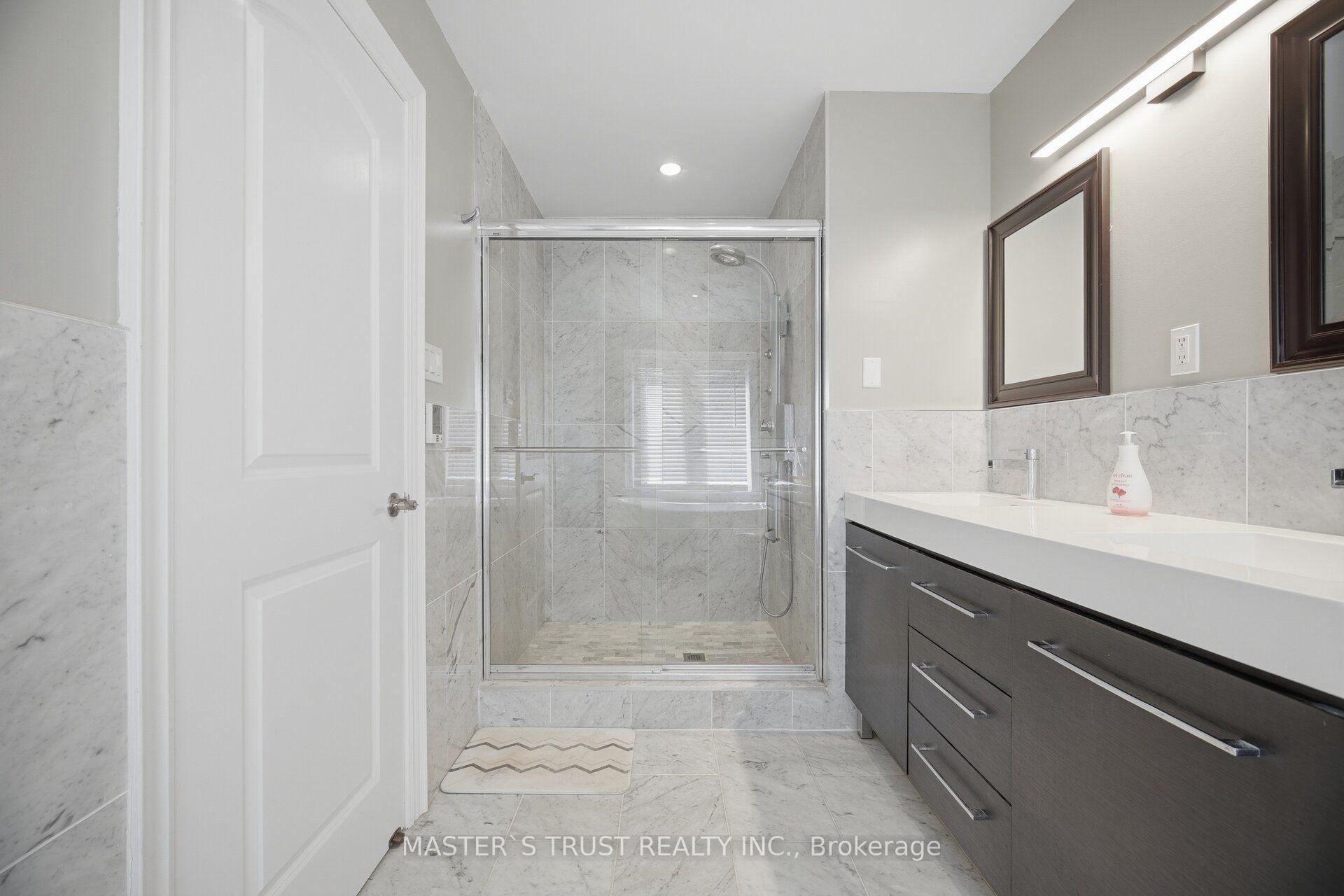 Photo 17 of 412 Sandmere Place, Oakville, West — HOMEH