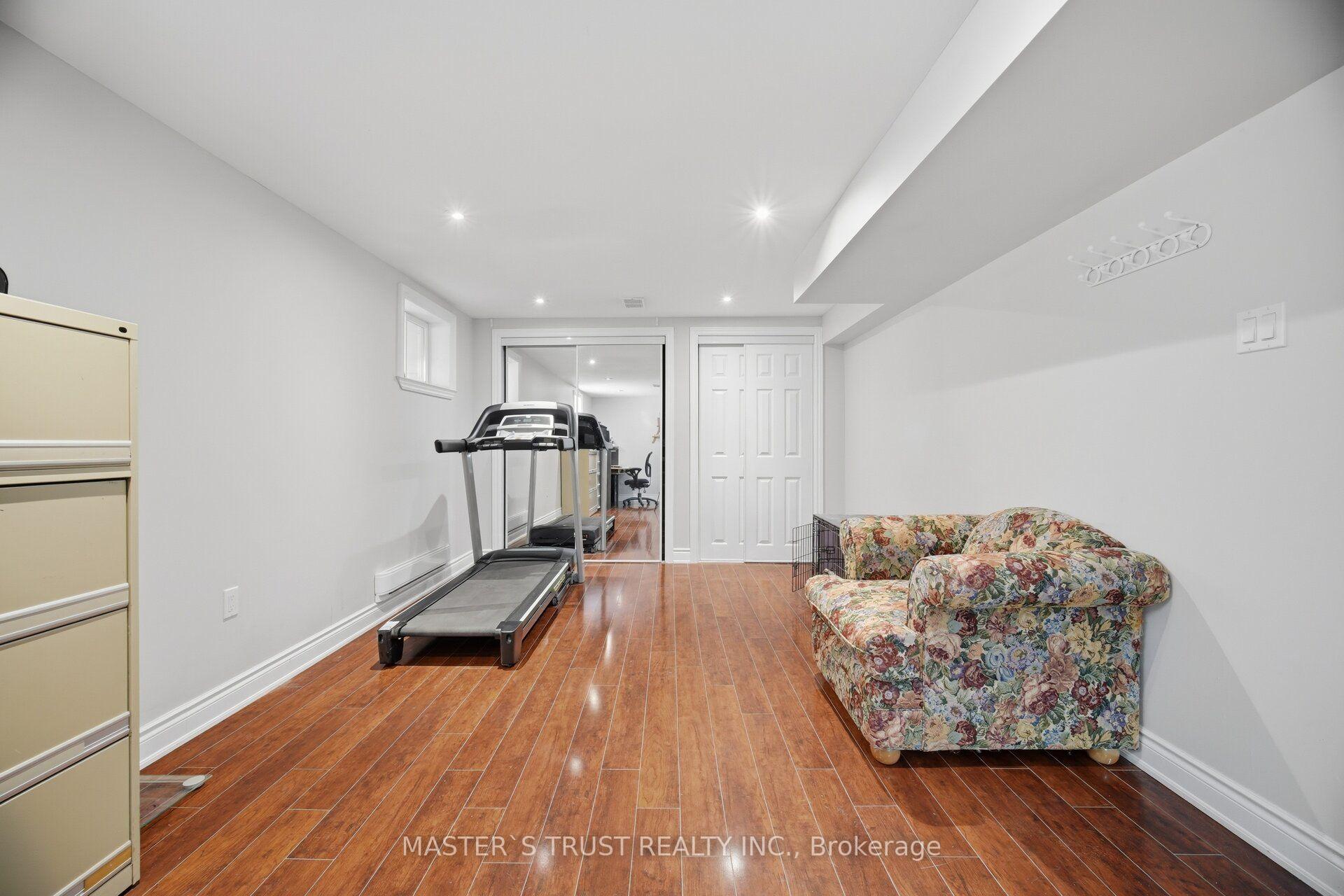 Photo 27 of 412 Sandmere Place, Oakville, West — HOMEH