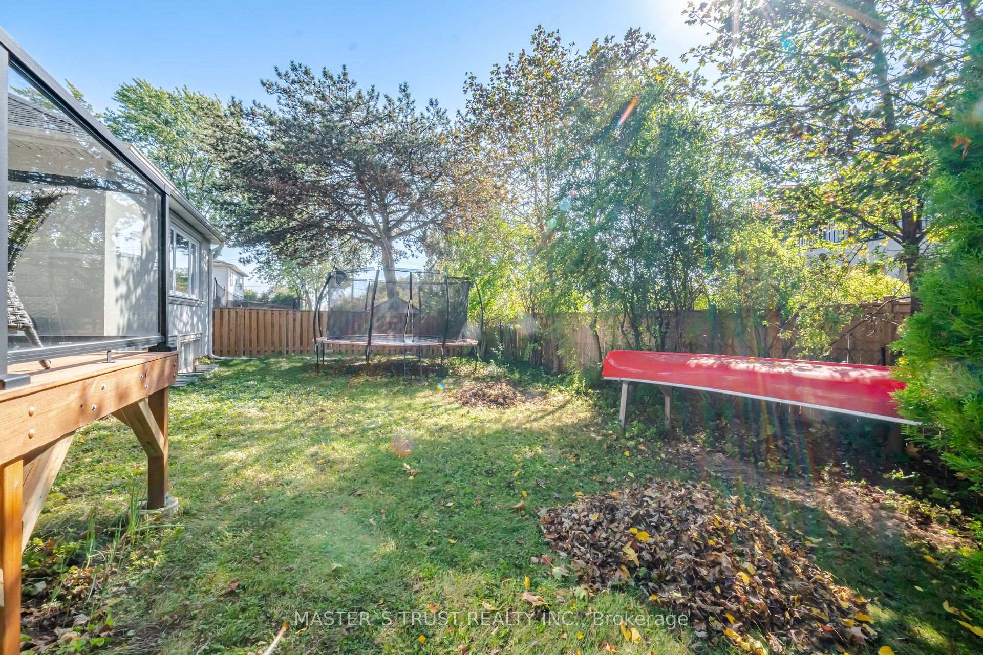 Photo 35 of 412 Sandmere Place, Oakville, West — HOMEH