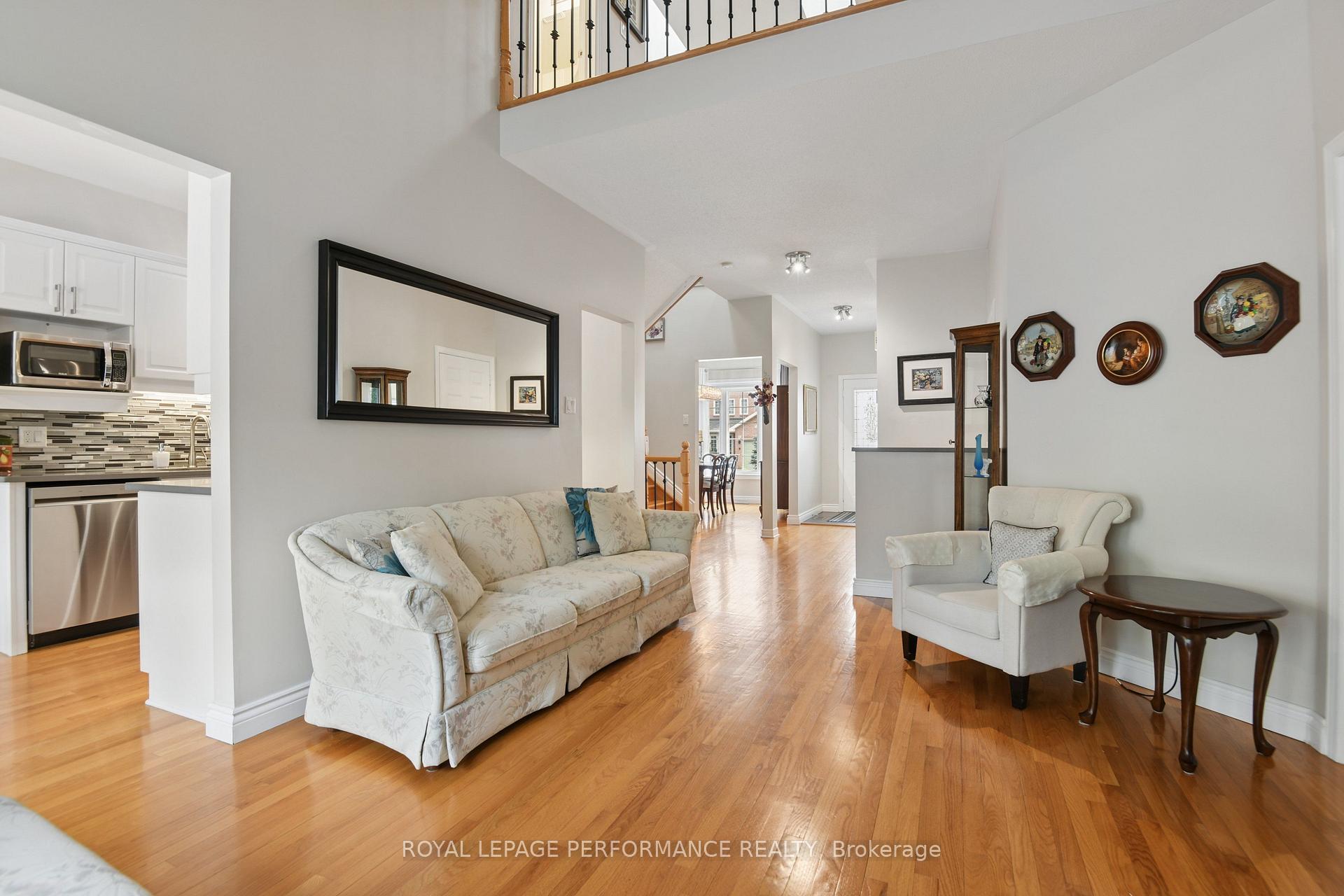 Photo 10 of 14 Windeyer Crescent, Ottawa, Kanata - Kanata Lakes/Heritage Hills — HOMEH