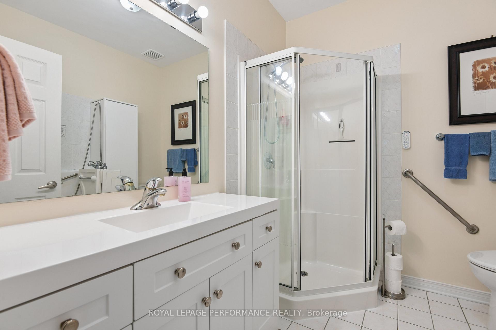 Photo 19 of 14 Windeyer Crescent, Ottawa, Kanata - Kanata Lakes/Heritage Hills — HOMEH