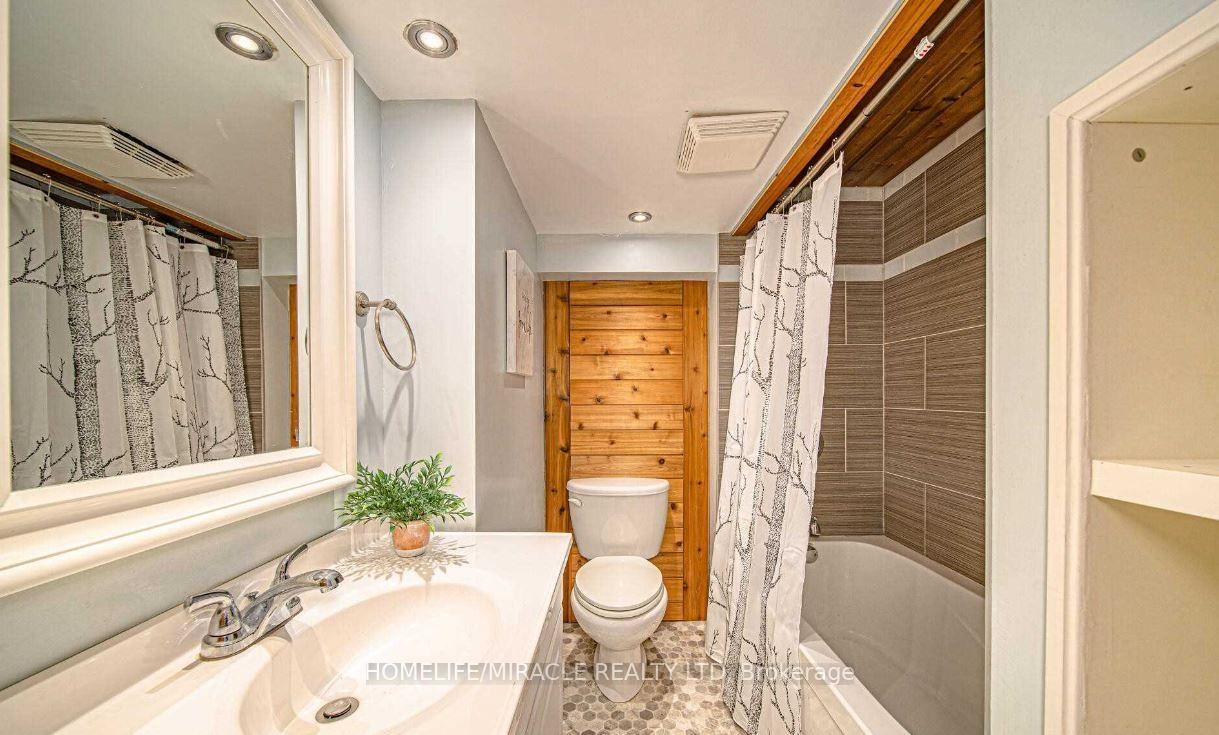 Photo 7 of Unit Basement, 454 Stevenson Road N, Oshawa, McLaughlin — HOMEH
