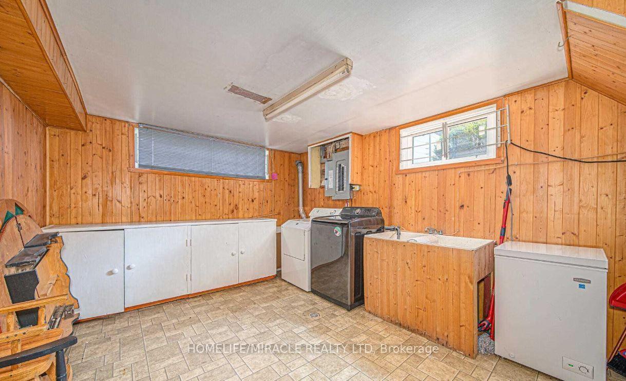 Photo 8 of Unit Basement, 454 Stevenson Road N, Oshawa, McLaughlin — HOMEH