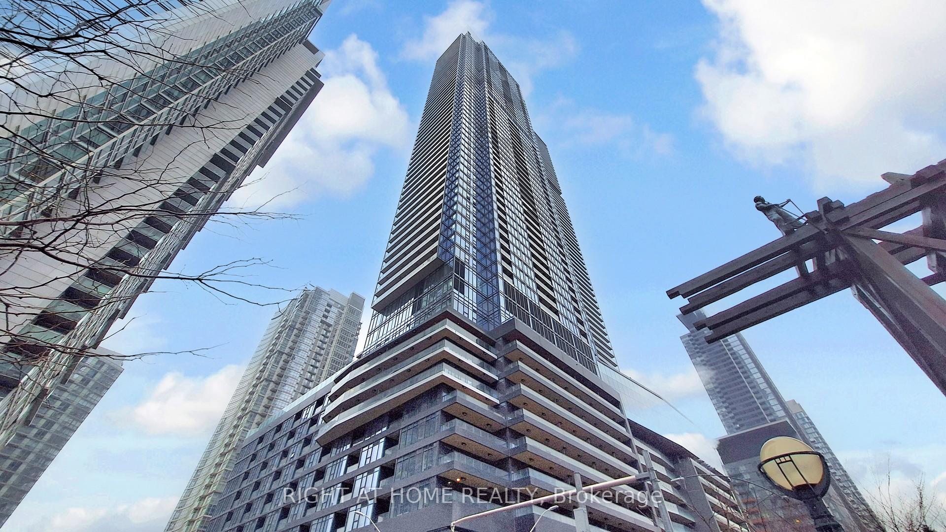 Photo 3 of Unit 7706, 3 Concord City Place Way, Toronto, Waterfront Communities — HOMEH