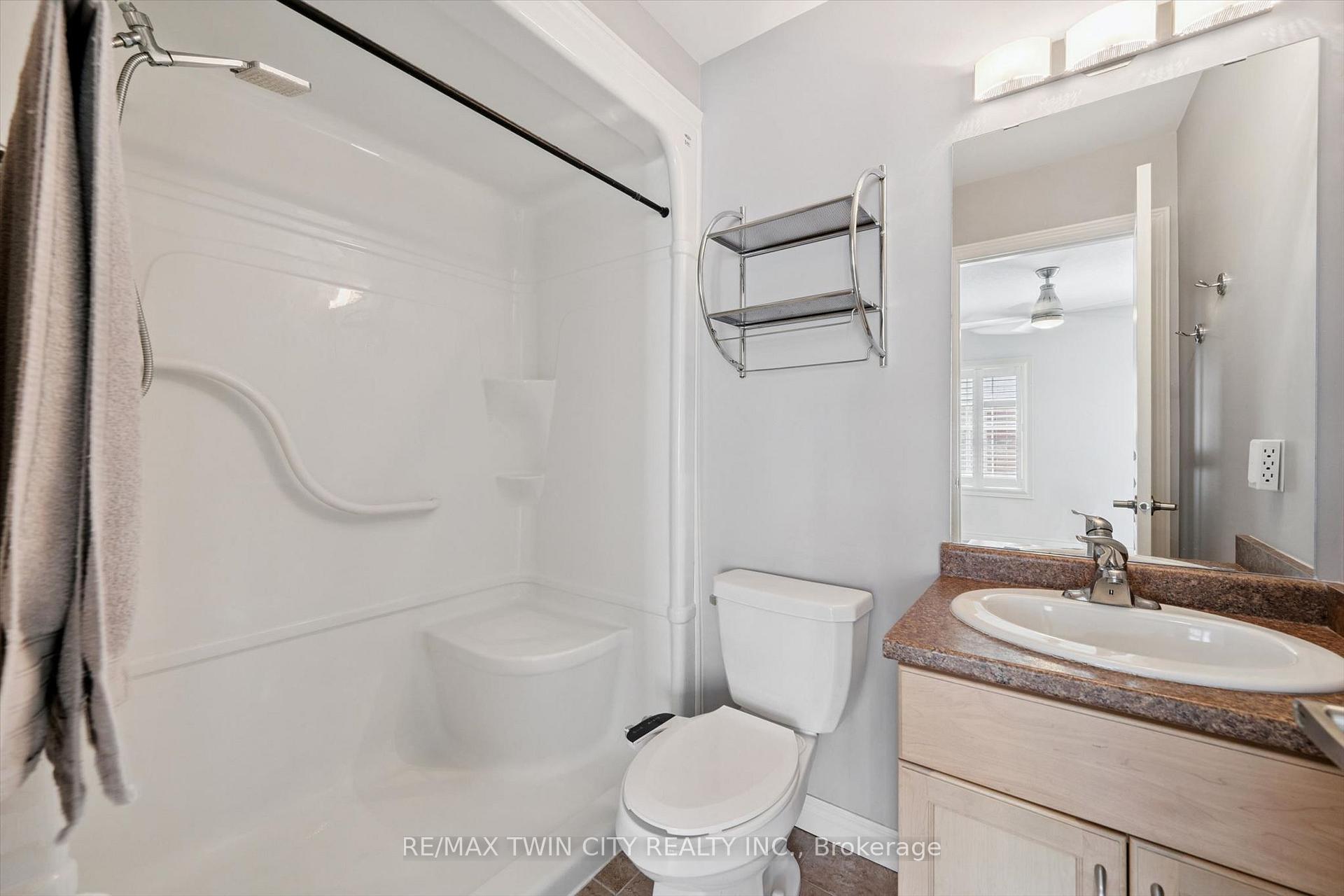 Photo 22 of 4 Cheltenham Mews, Kitchener, Mount Hope Huron Park — HOMEH