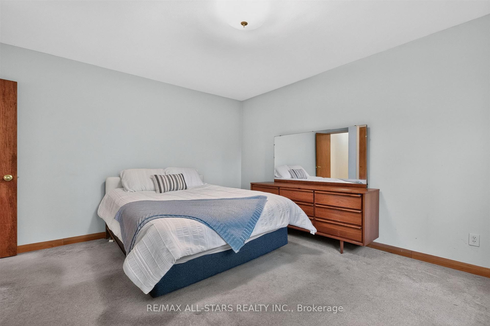Photo 19 of 12 Adanac Drive, Scarborough, Cliffcrest — HOMEH