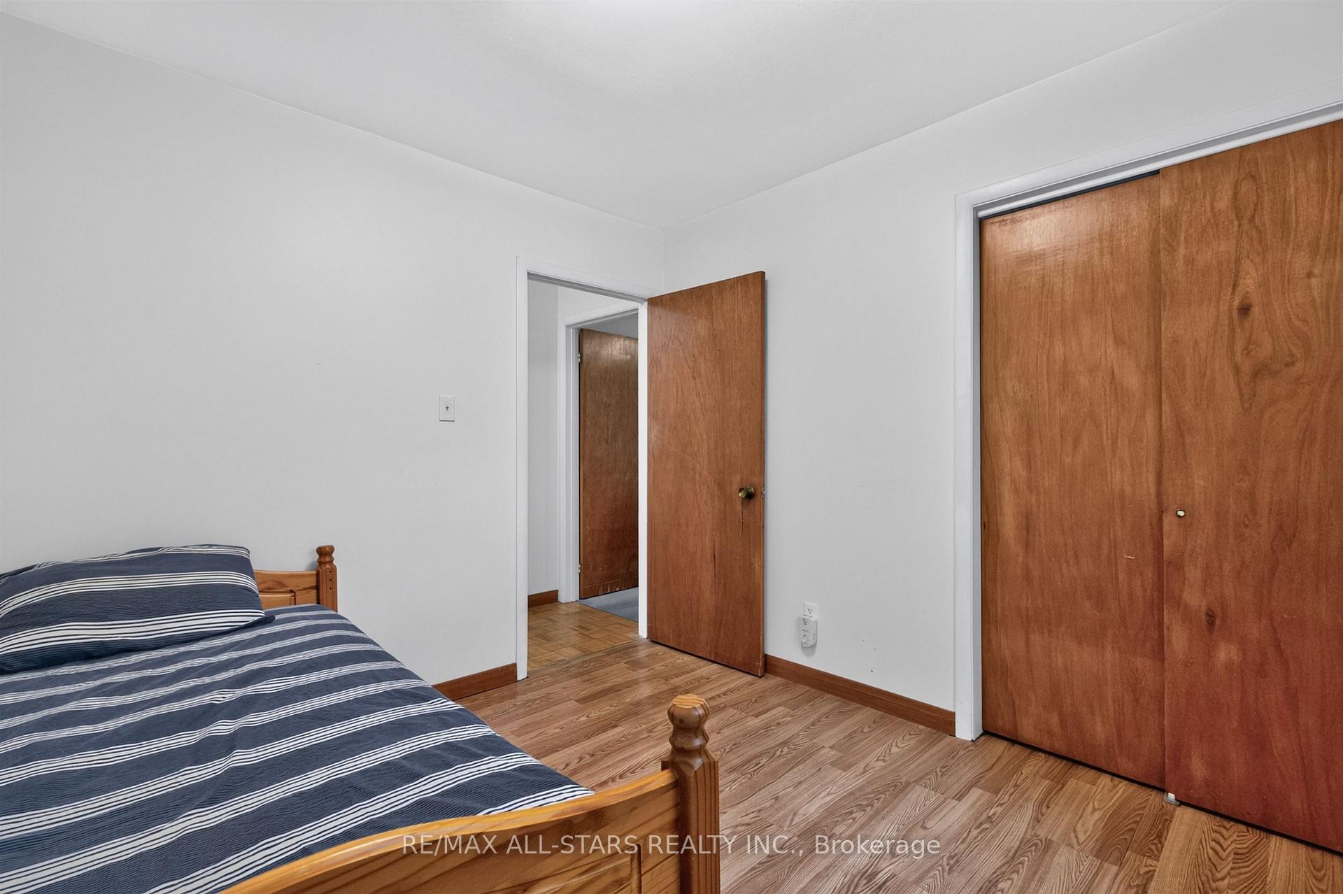 Photo 23 of 12 Adanac Drive, Scarborough, Cliffcrest — HOMEH