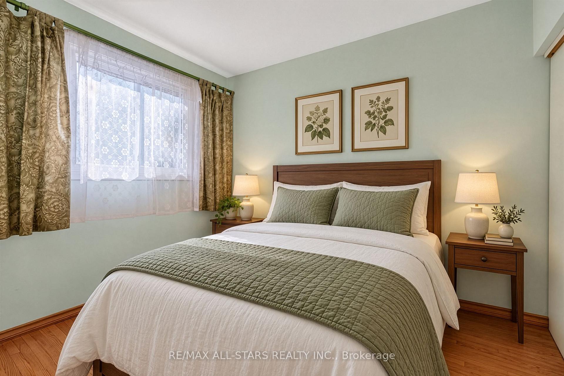Photo 26 of 12 Adanac Drive, Scarborough, Cliffcrest — HOMEH