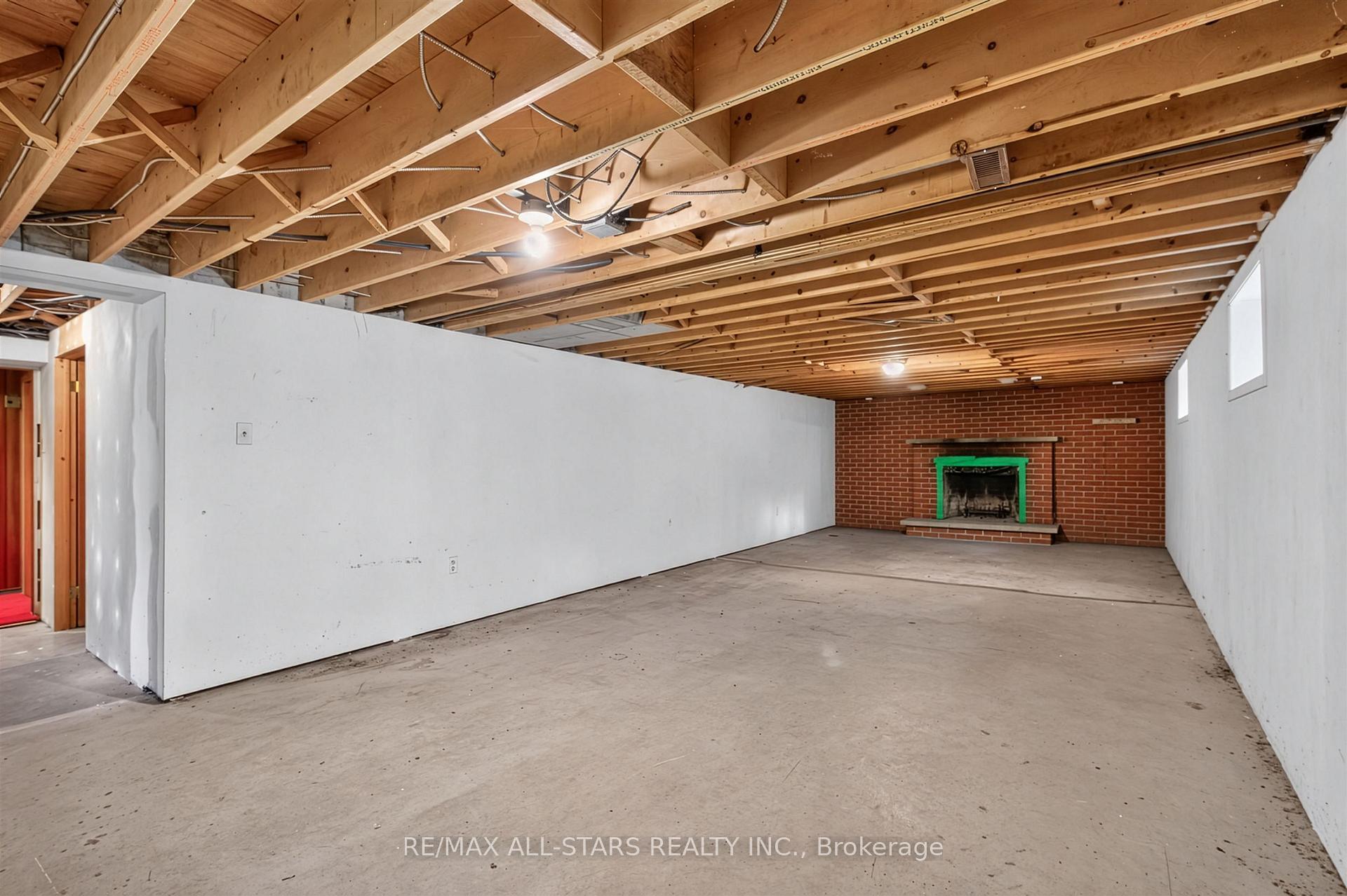 Photo 36 of 12 Adanac Drive, Scarborough, Cliffcrest — HOMEH