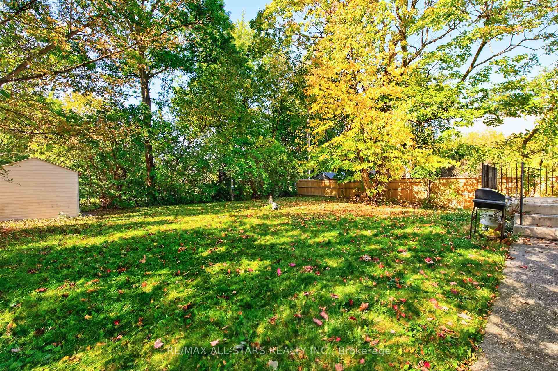 Photo 37 of 12 Adanac Drive, Scarborough, Cliffcrest — HOMEH