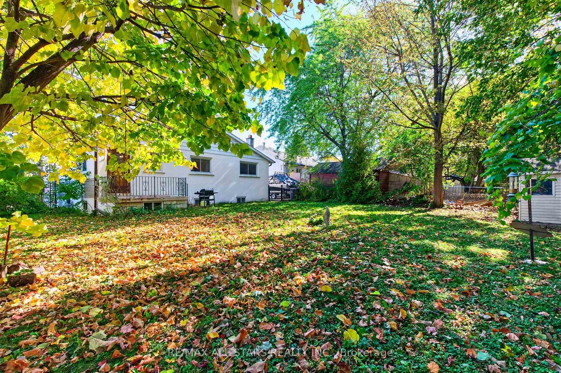 Photo 41 of 12 Adanac Drive, Scarborough, Cliffcrest — HOMEH