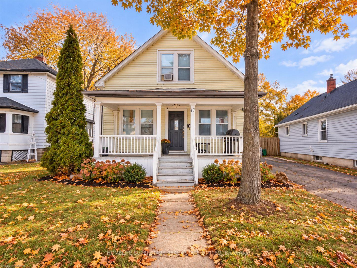 Photo 3 of 17 Manning Street, St. Catharines, E. Chester — HOMEH