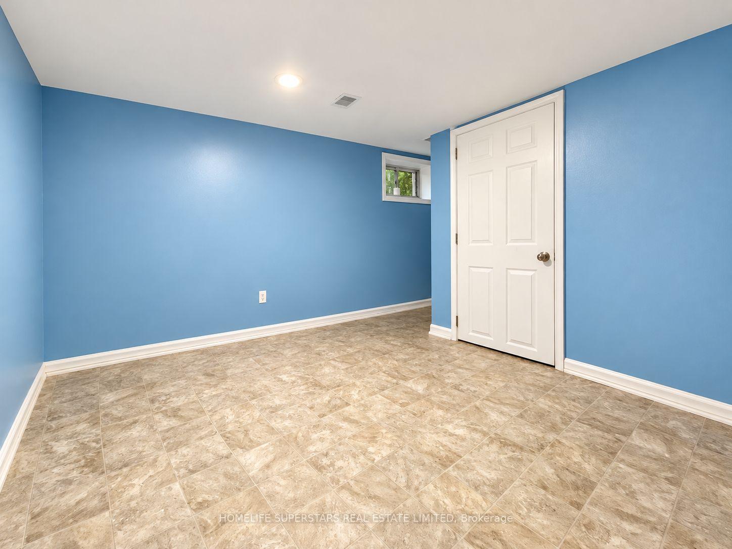 Photo 8 of 17 Manning Street, St. Catharines, E. Chester — HOMEH
