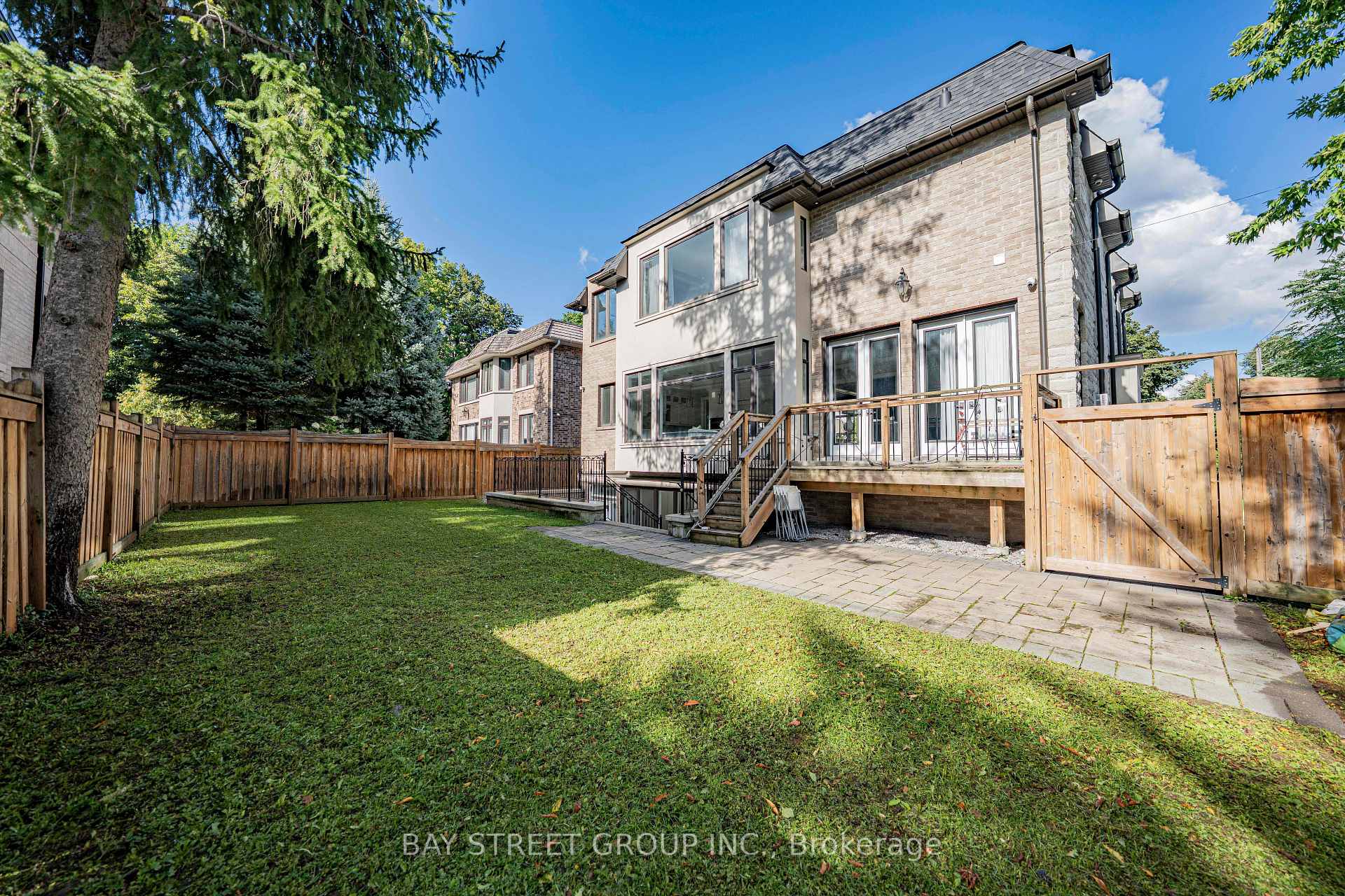 Photo 5 of 168 Highgate Avenue, North York, Willowdale East — HOMEH