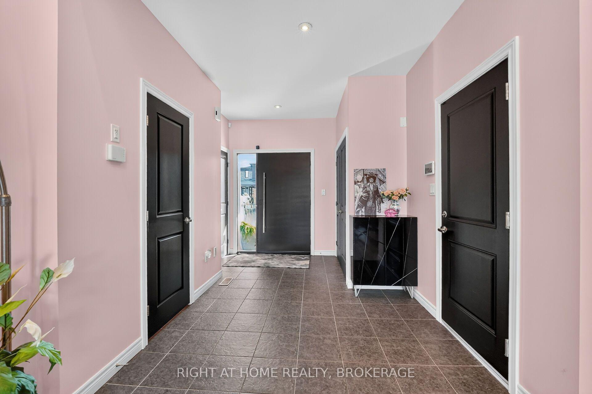 Photo 5 of 4069 Brock Street N, Lincoln, Beamsville — HOMEH