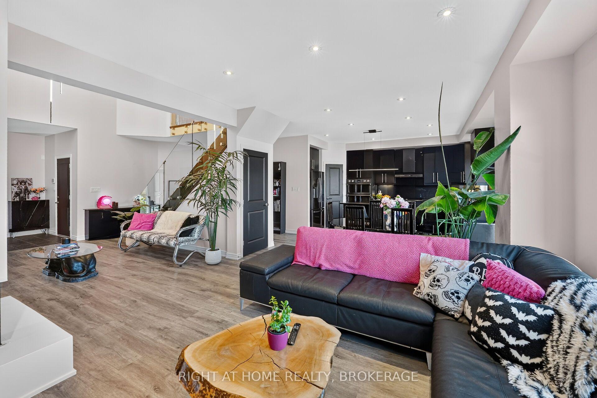 Photo 10 of 4069 Brock Street N, Lincoln, Beamsville — HOMEH