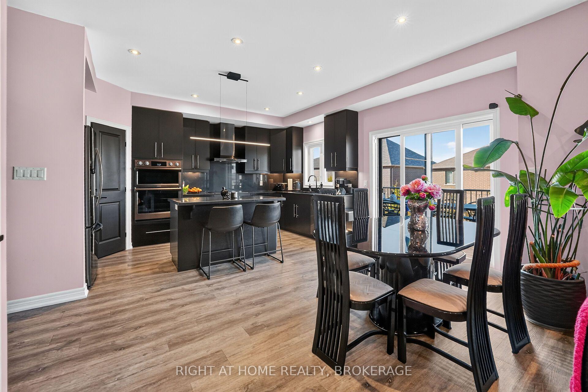 Photo 11 of 4069 Brock Street N, Lincoln, Beamsville — HOMEH