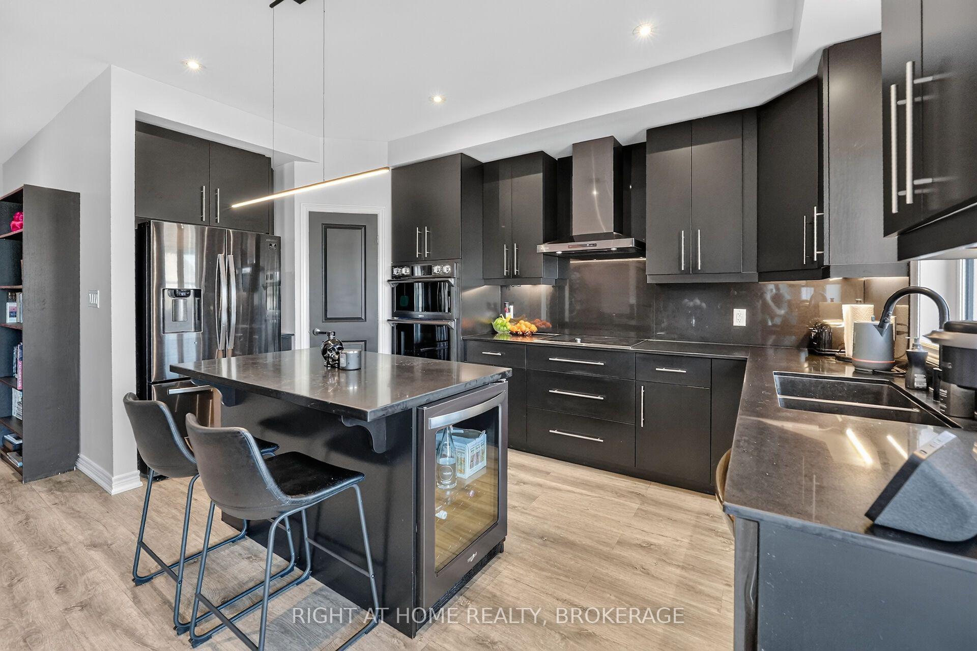 Photo 14 of 4069 Brock Street N, Lincoln, Beamsville — HOMEH