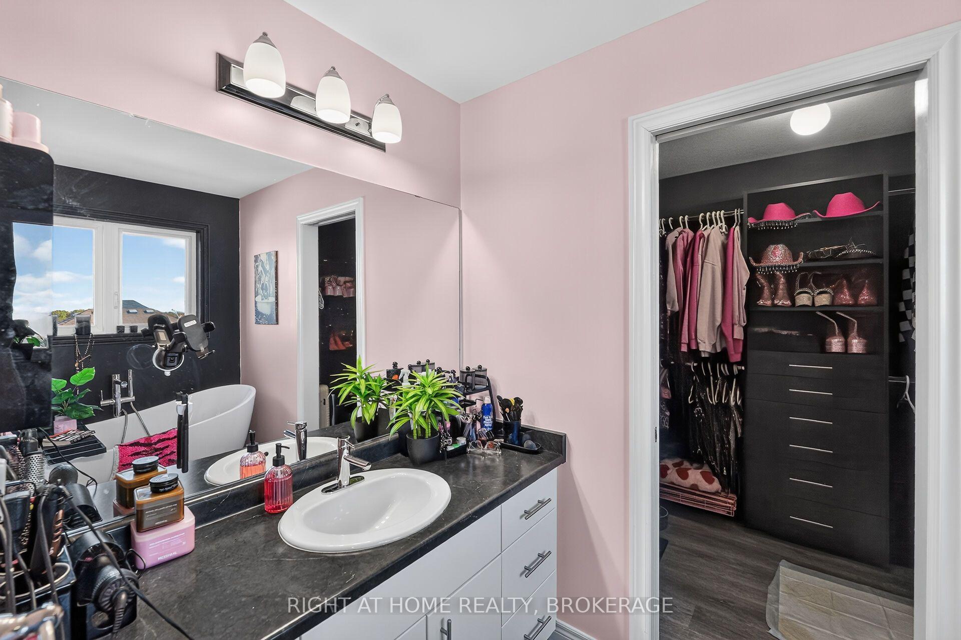 Photo 25 of 4069 Brock Street N, Lincoln, Beamsville — HOMEH