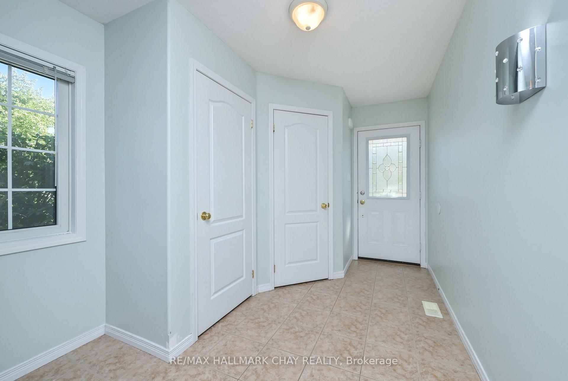 Photo 5 of 66 Warman Street, New Tecumseth, Alliston — HOMEH