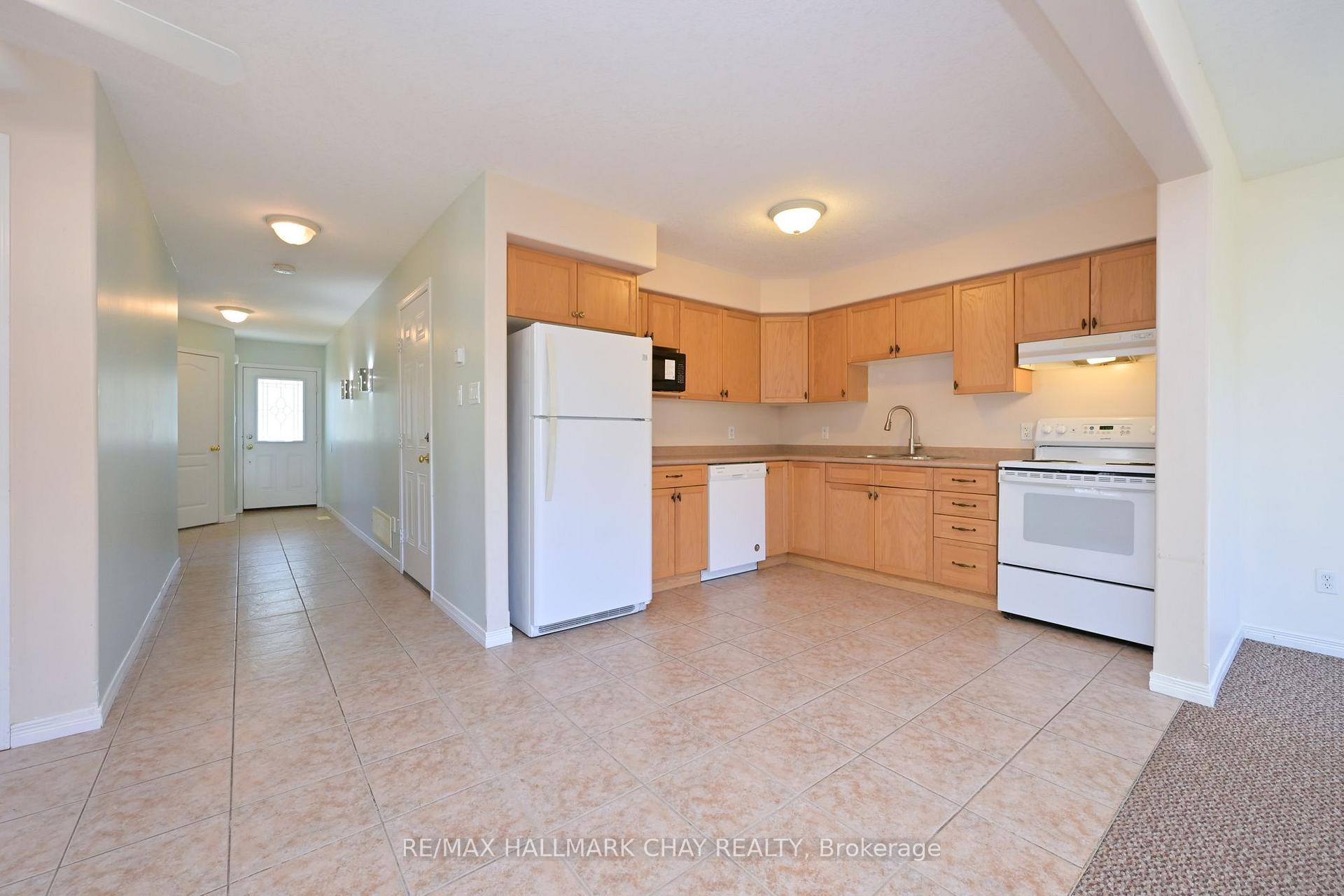 Photo 6 of 66 Warman Street, New Tecumseth, Alliston — HOMEH