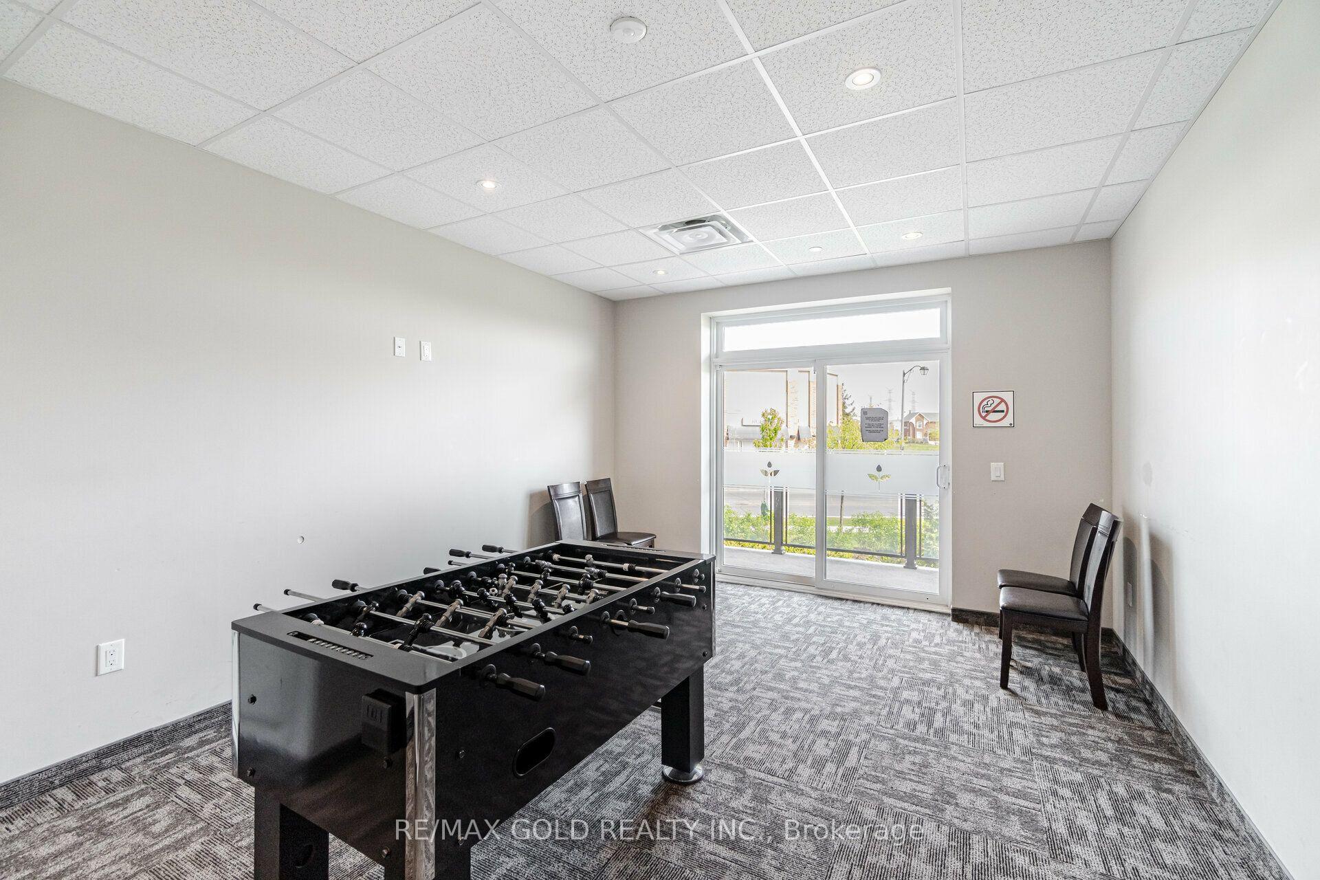 Photo 6 of Unit 5, 39 New Delhi Drive S, Markham, Cedarwood — HOMEH