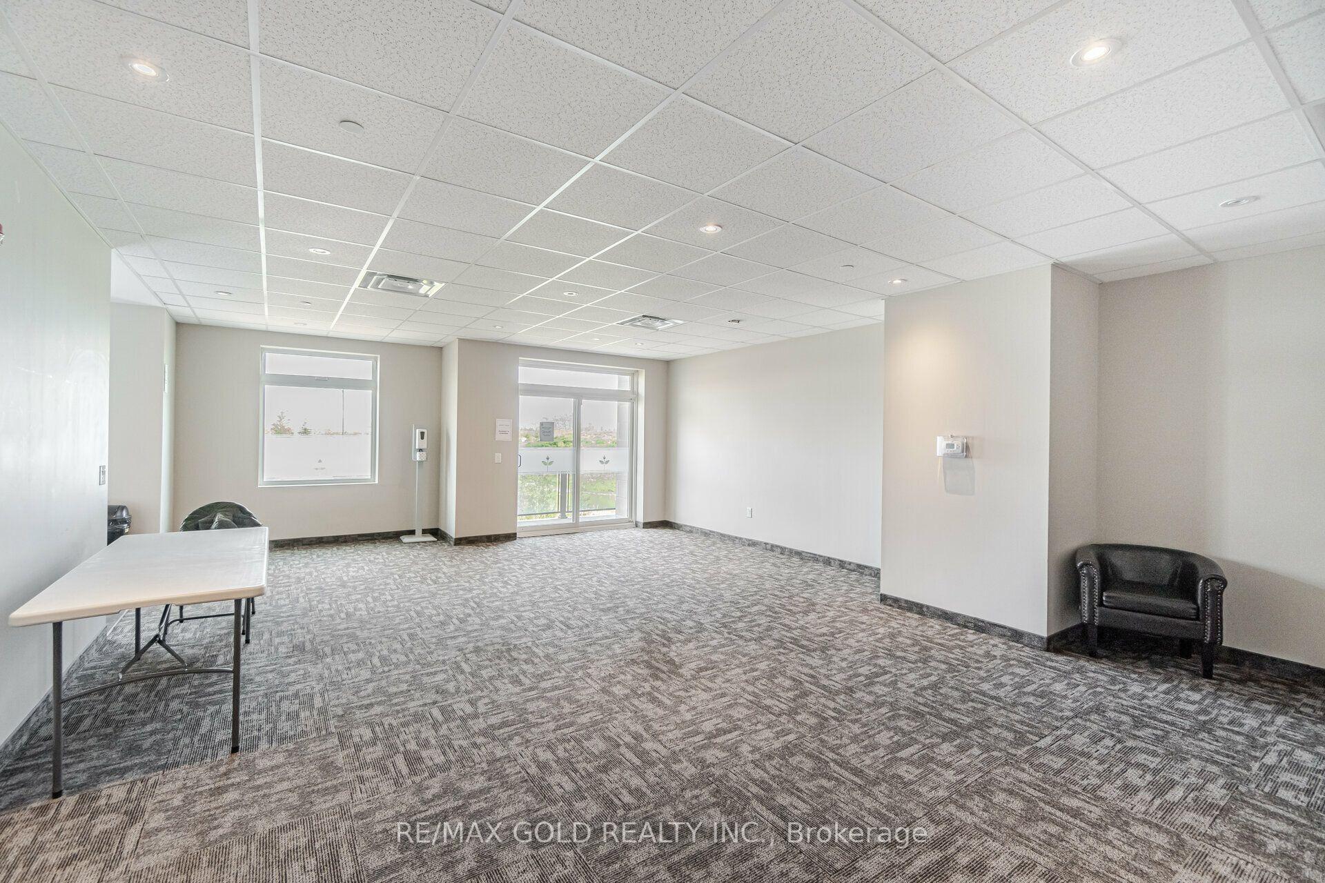 Photo 7 of Unit 5, 39 New Delhi Drive S, Markham, Cedarwood — HOMEH