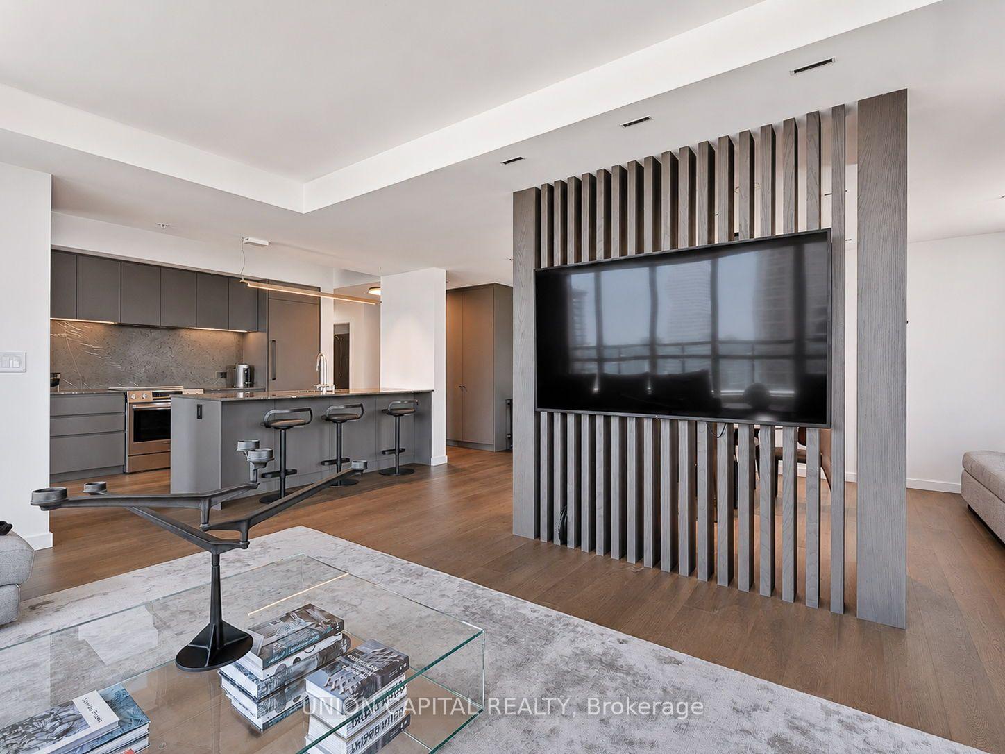 Photo 2 of Unit 2706, 3985 Grand Park Drive, Mississauga, City Centre — HOMEH