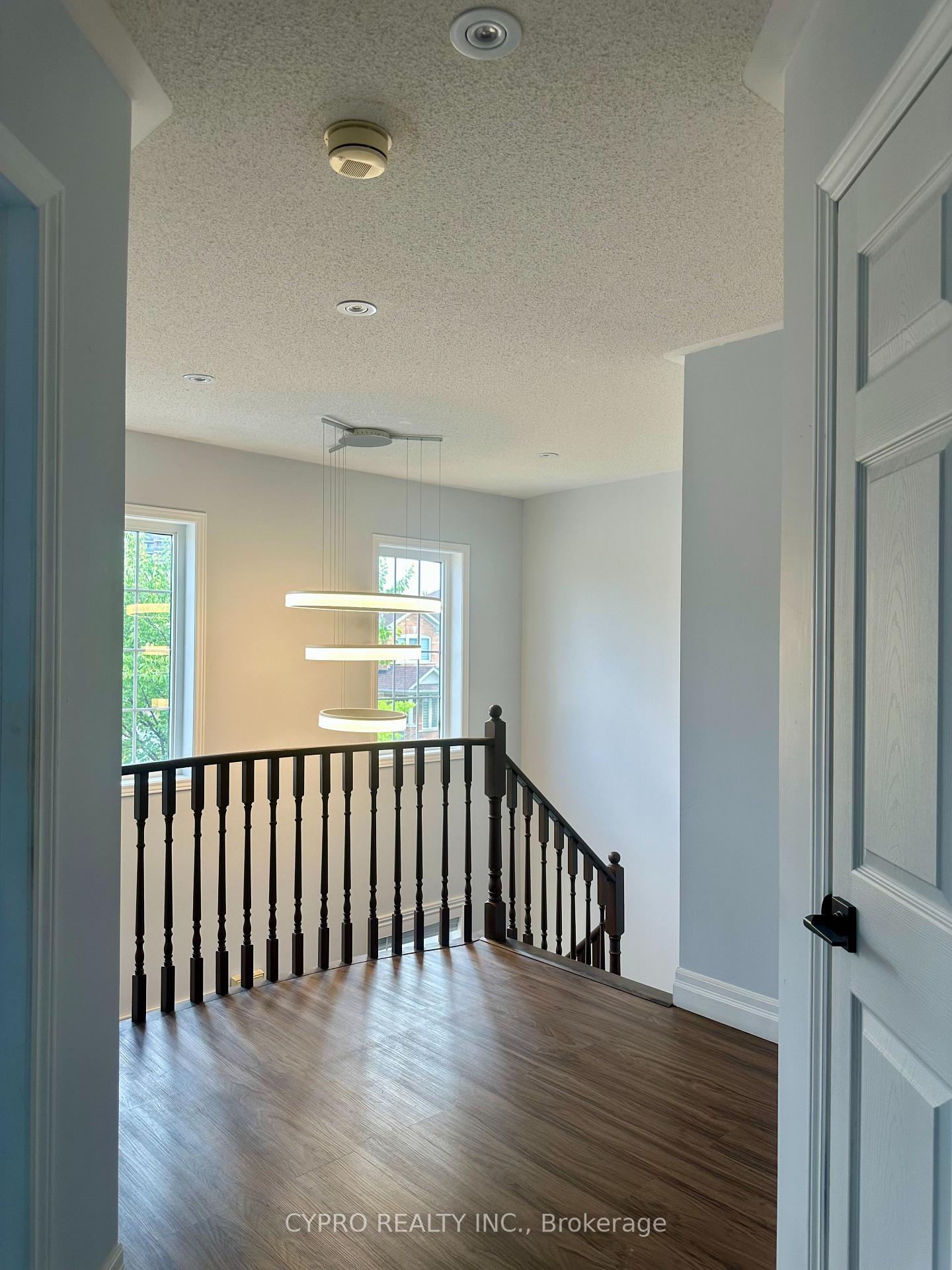 Photo 18 of 141 King William Crescent, Richmond Hill, Langstaff — HOMEH