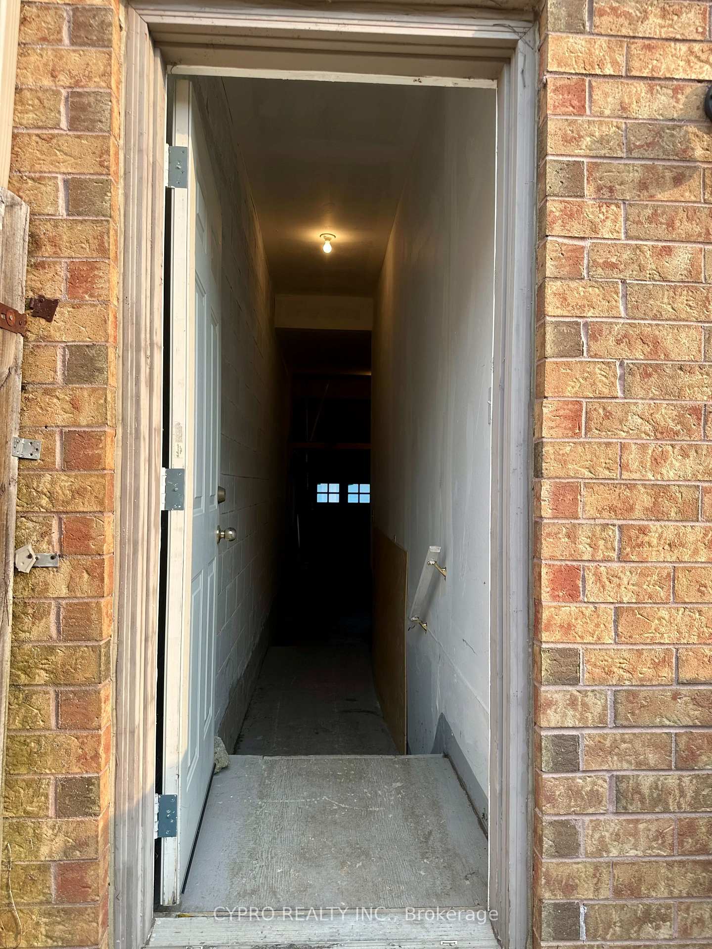 Photo 28 of 141 King William Crescent, Richmond Hill, Langstaff — HOMEH