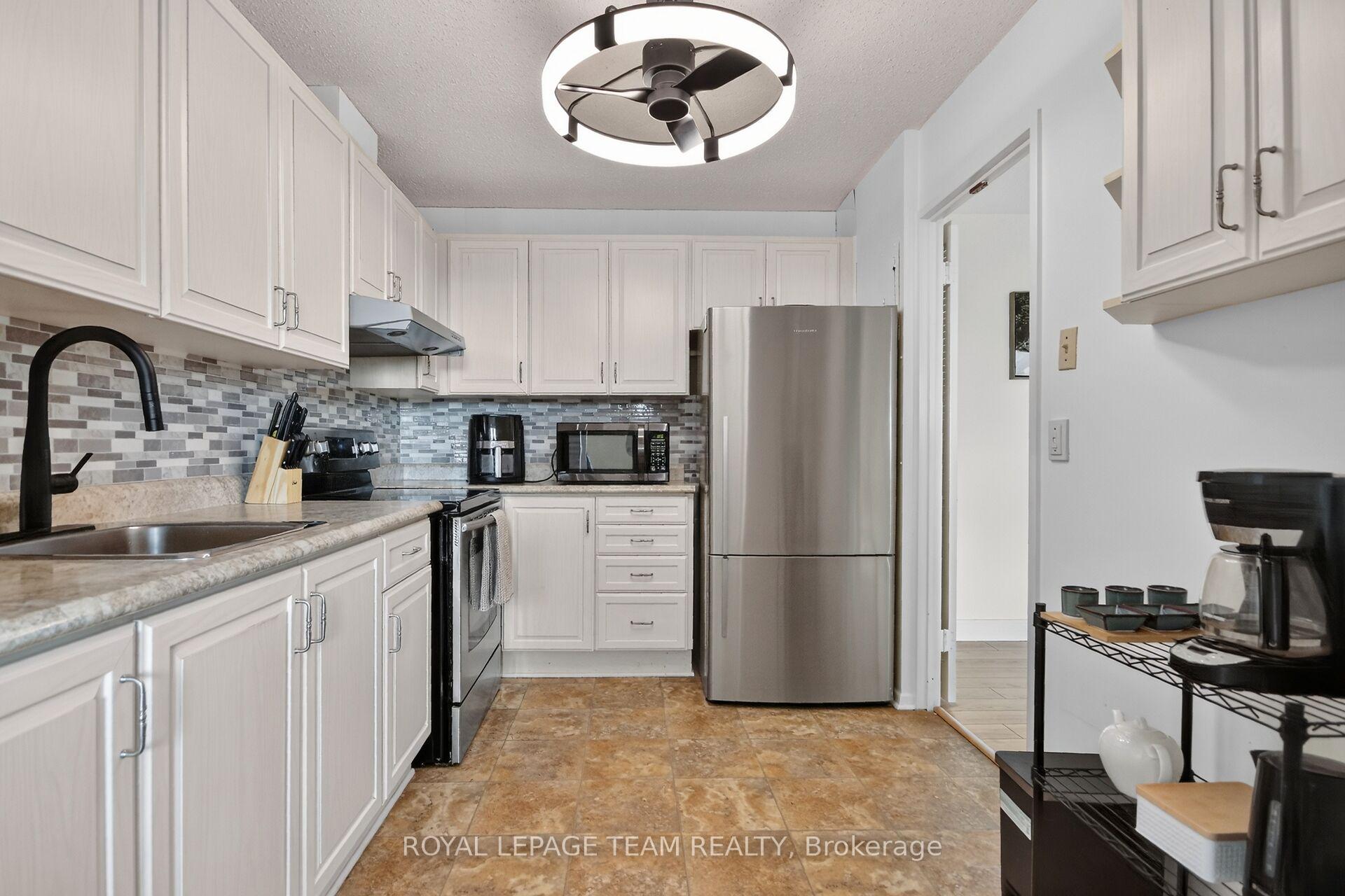 Photo 15 of Unit 412, 1505 Baseline Road, Ottawa, Copeland Park — HOMEH