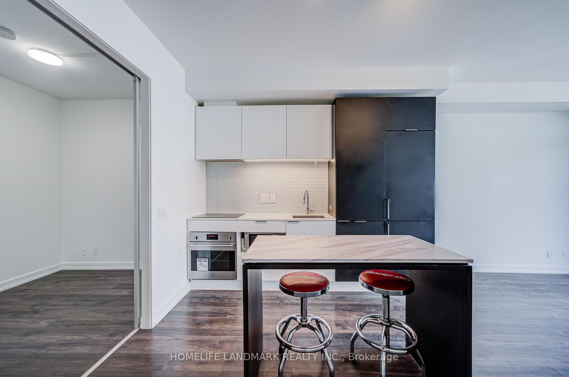 Photo 9 of Unit 601, 33 Helendale Avenue, Toronto, Yonge-Eglinton — HOMEH