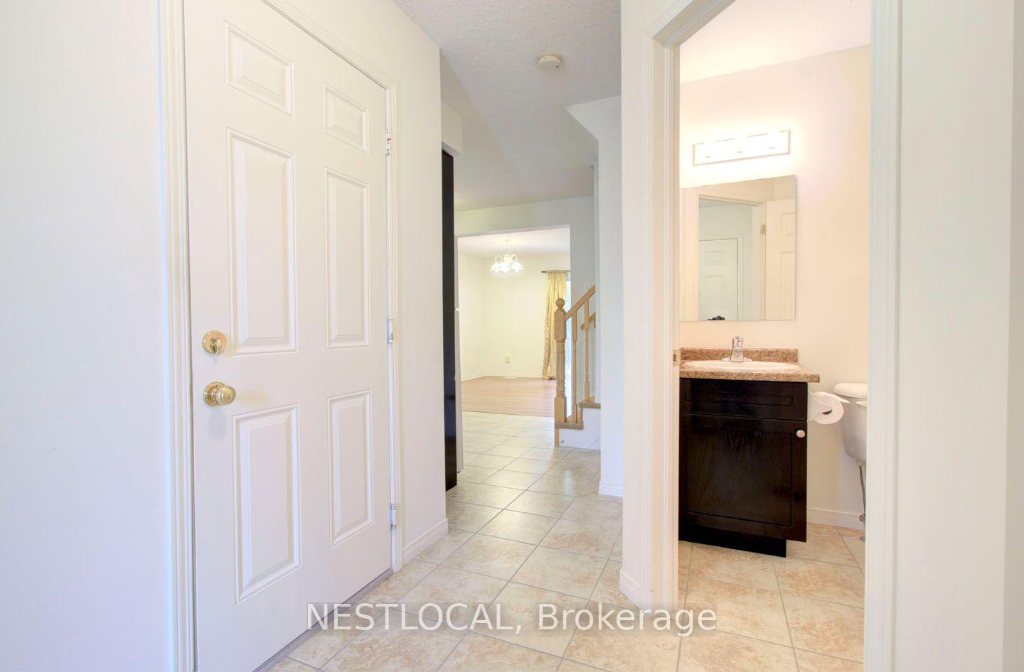 Photo 6 of Unit 11, 10 Fallowfield Drive, Kitchener, Country Hills East — HOMEH