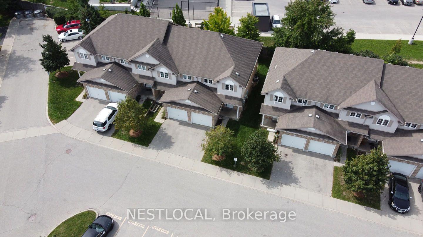 Photo 32 of Unit 11, 10 Fallowfield Drive, Kitchener, Country Hills East — HOMEH