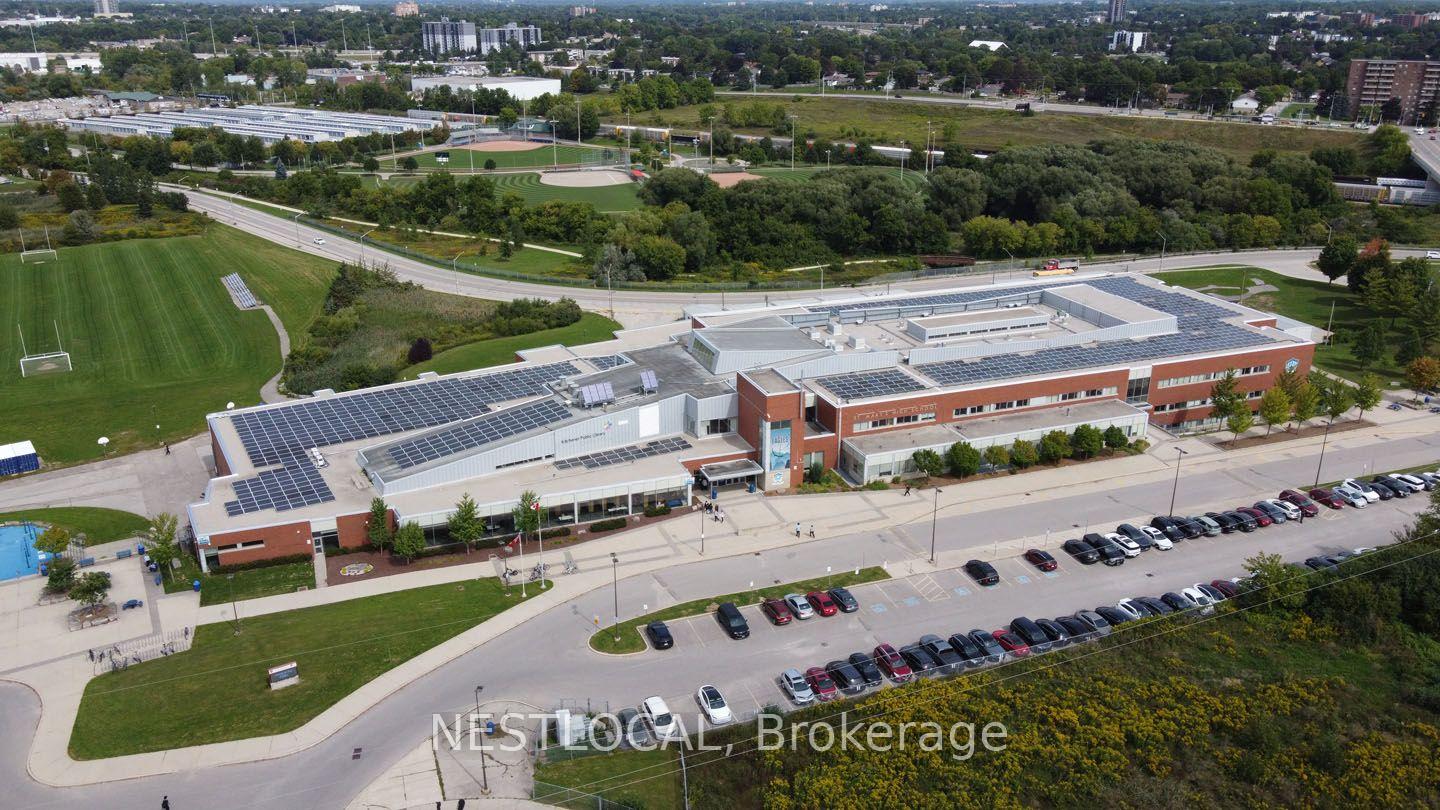 Photo 34 of Unit 11, 10 Fallowfield Drive, Kitchener, Country Hills East — HOMEH